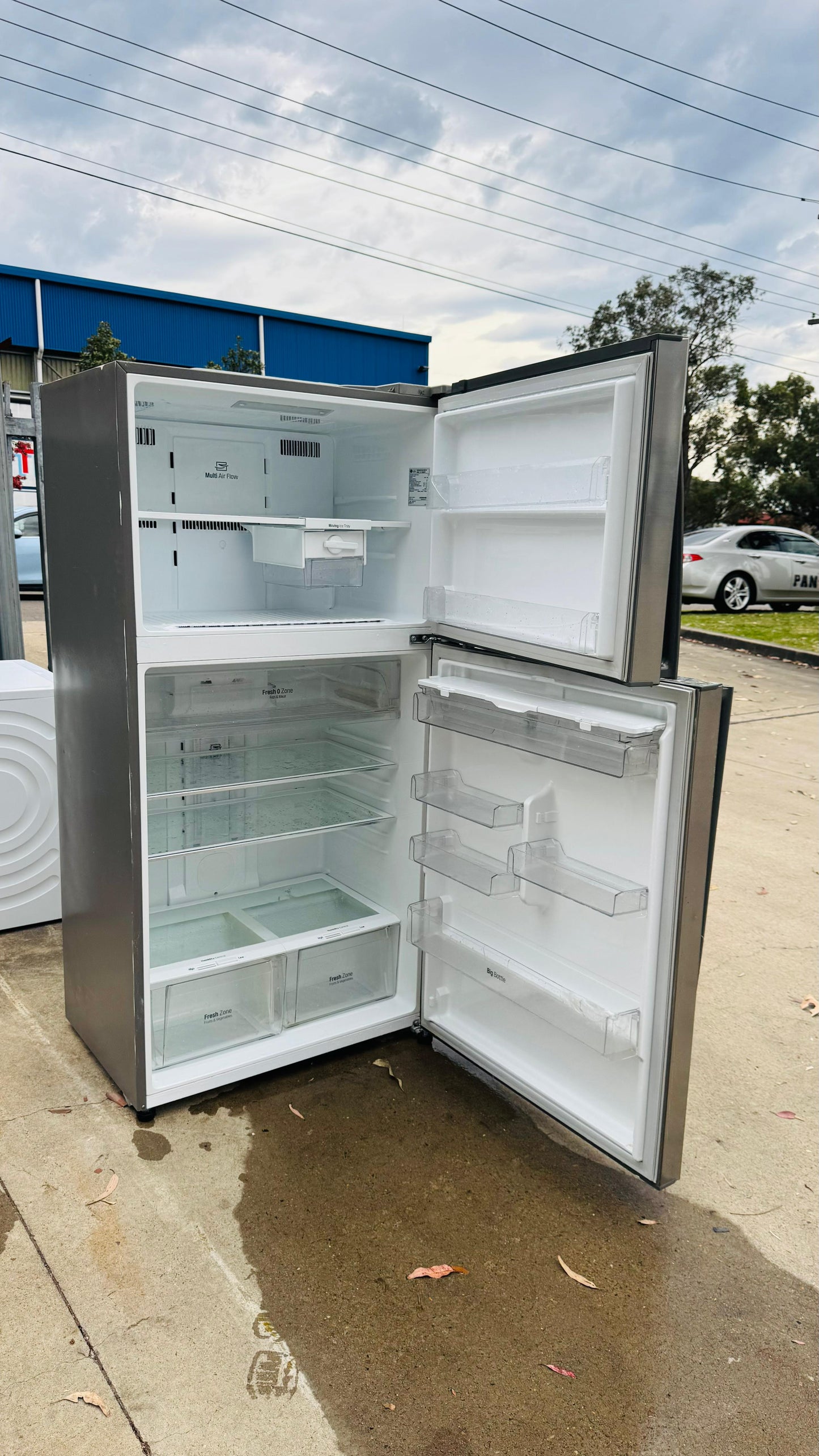 LG 600 LITRES FRIDGE FREEZER