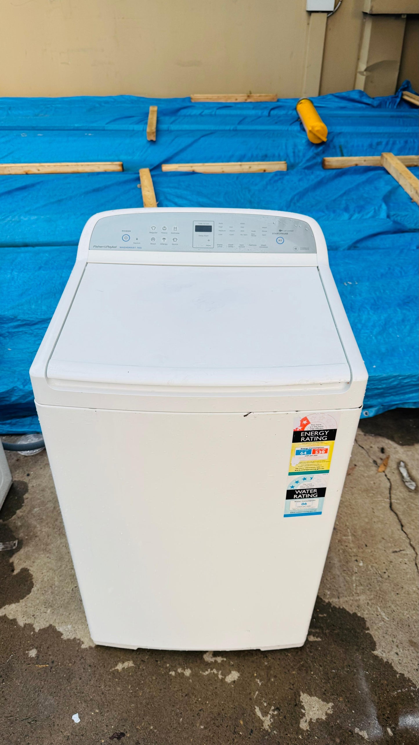 FISHER AND PAYKEL 7KGS TOP LOADER WASHING MACHINE