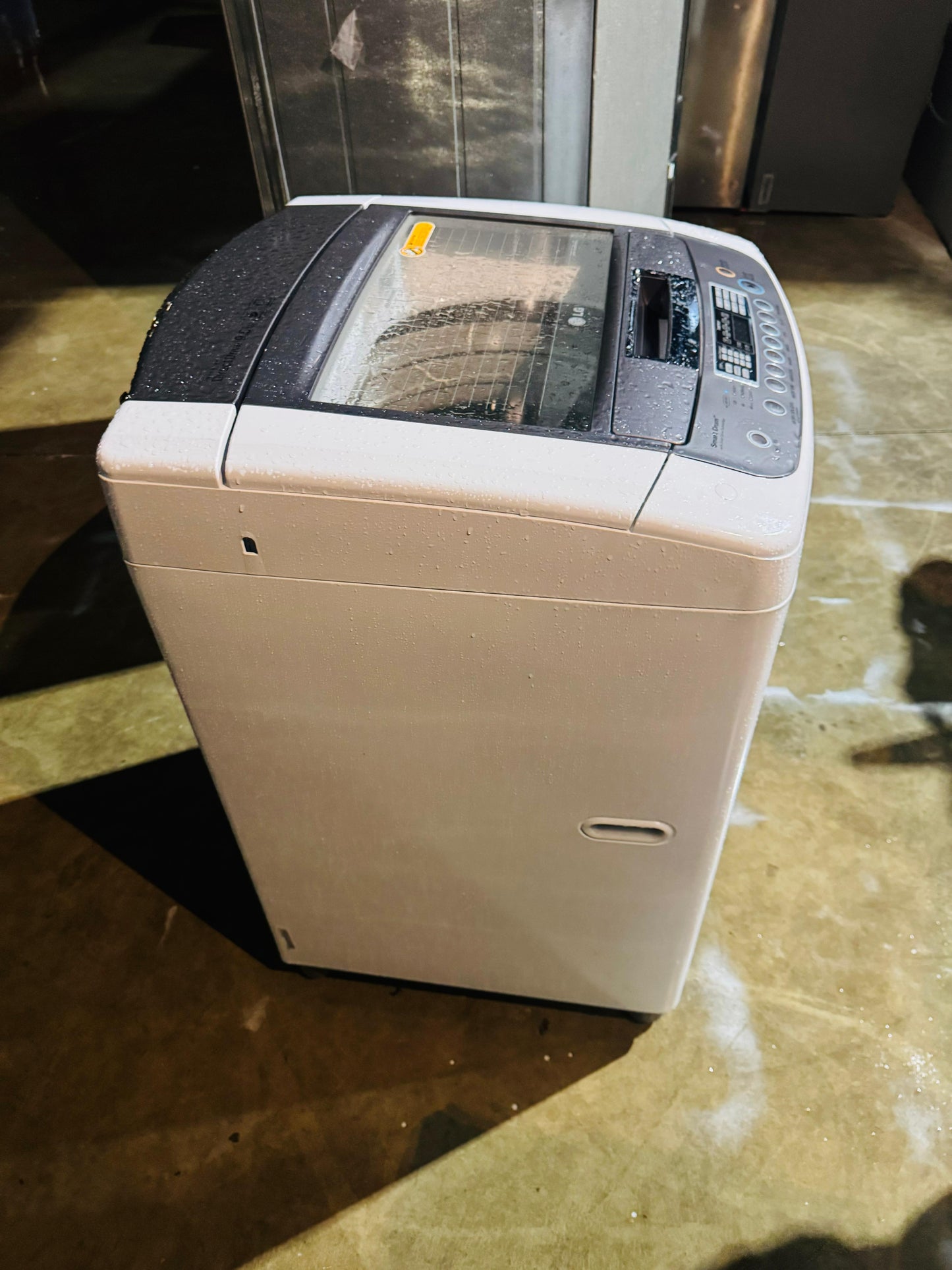 LG 9.5KGS TOP LOADER WASHING MACHINE