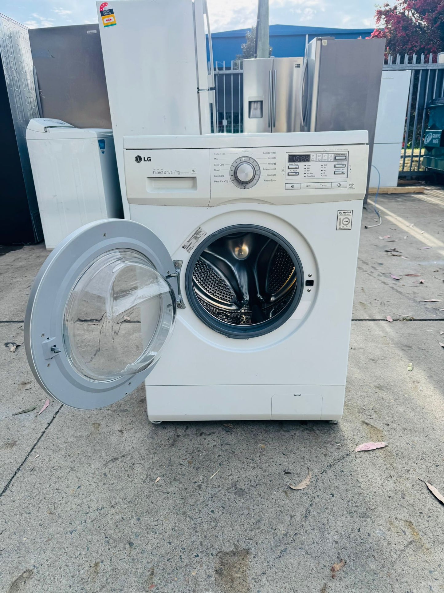 LG 7.5KGS FRONT LOADER WASHING MACHINE