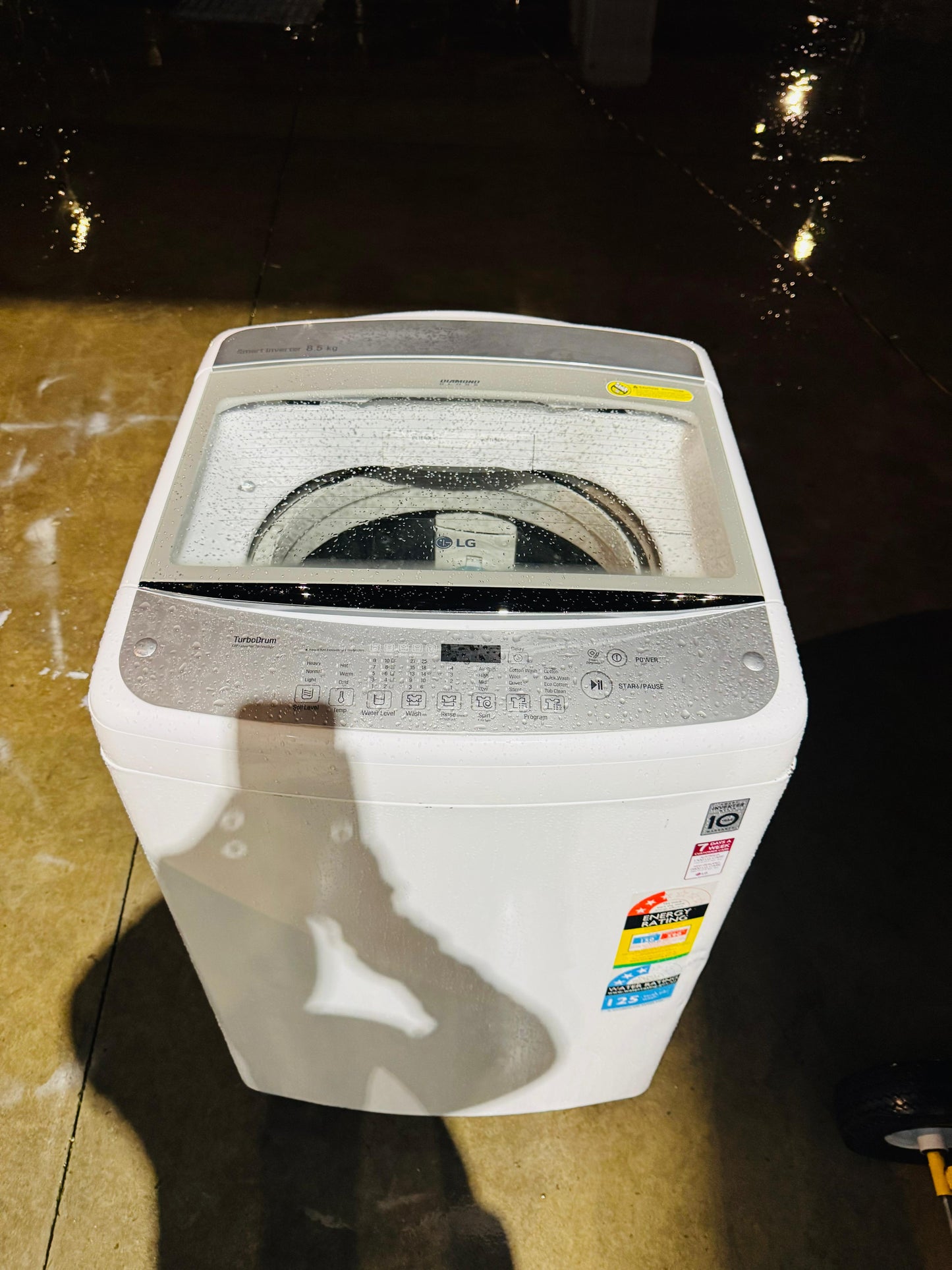 LG 8.5KGS TOP LOADER WASHING MACHINE