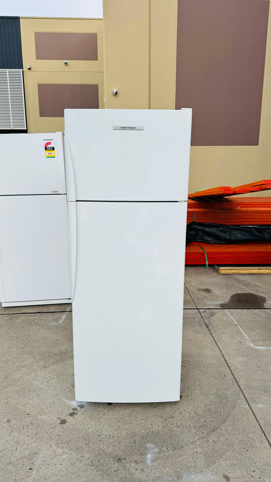 FISHER AND PAYKEL 411 LITRES FRIDGE FREEZER