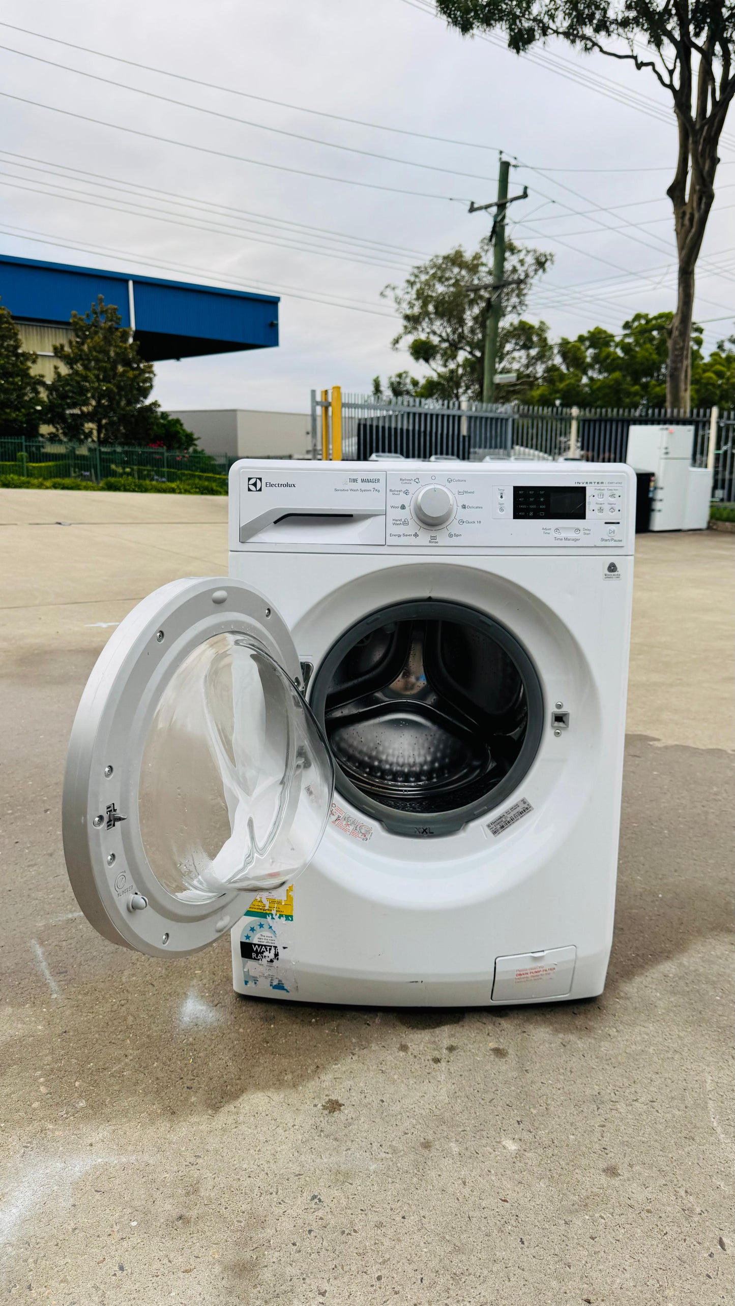ELECTROLUX 7KGS FRONT LOADER WASHING MACHINE