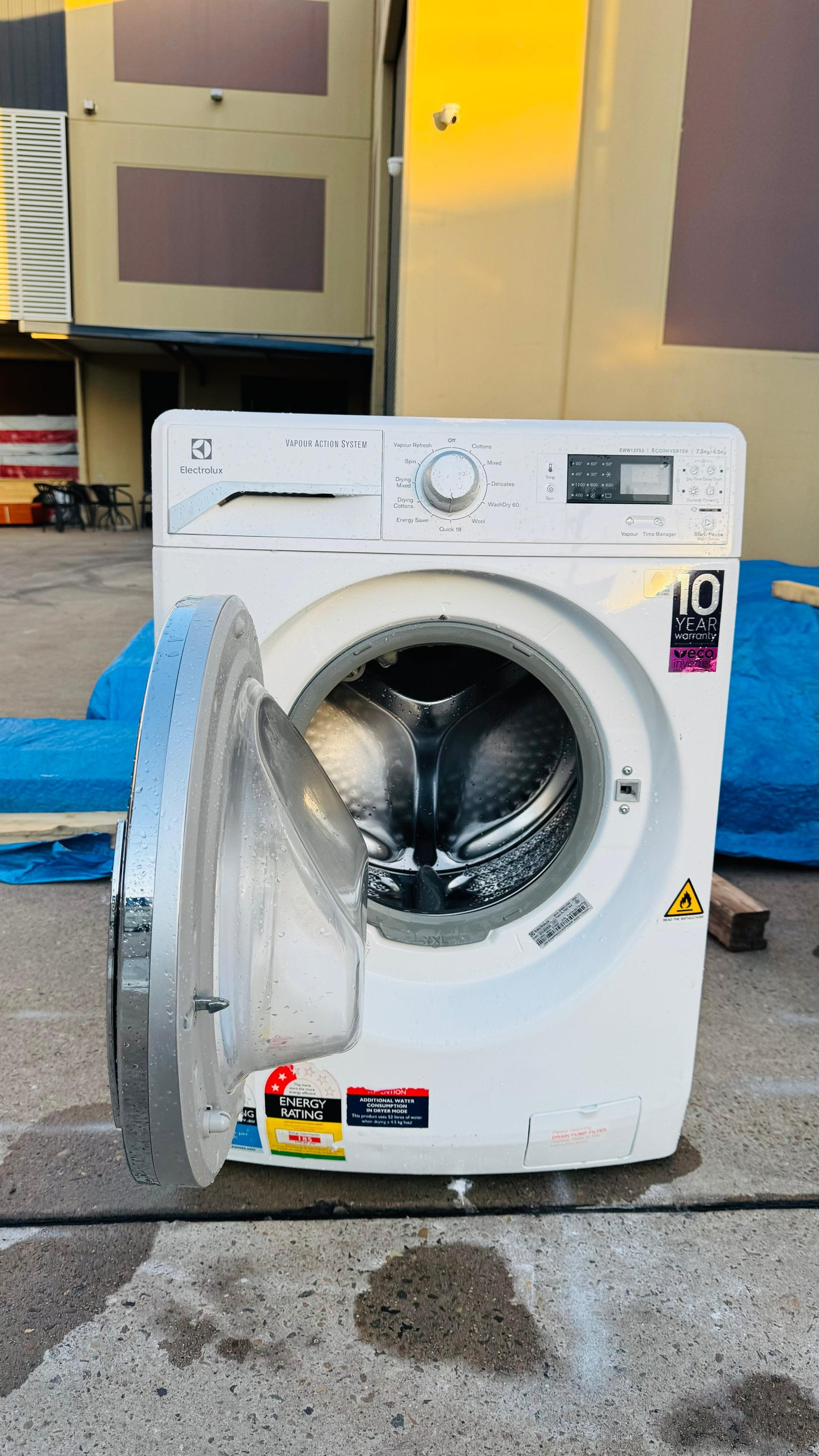 ELECTROLUX 7.5KGS FRONT LOADER WASHING MACHINE