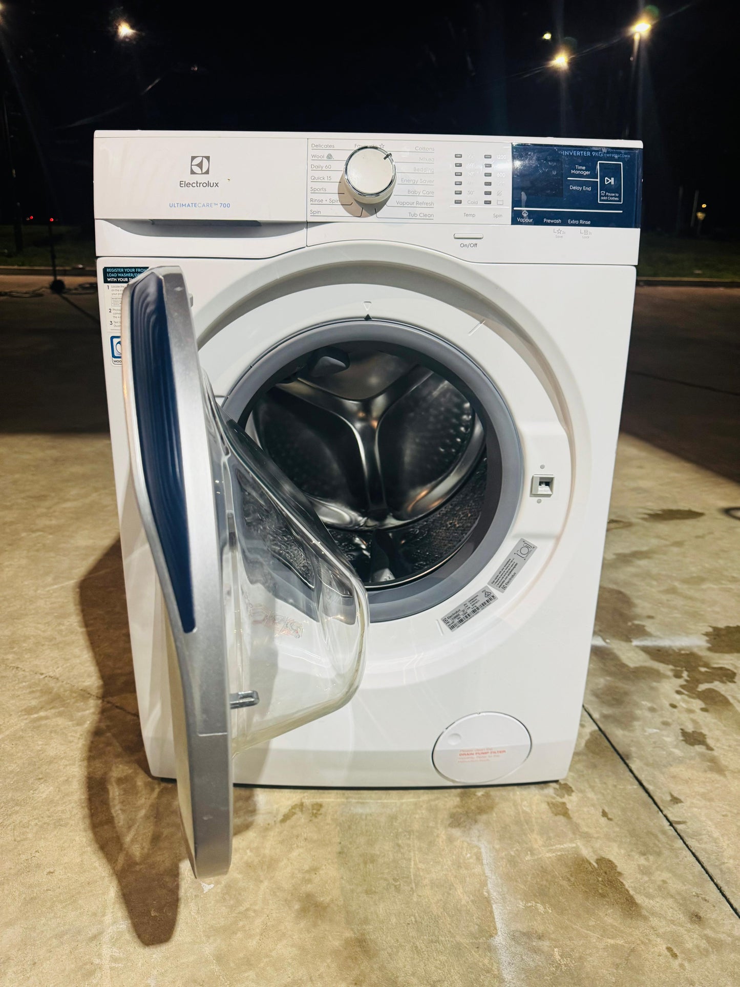 ELECTROLUX 9KGS FRONT LOADER WASHING MACHINE