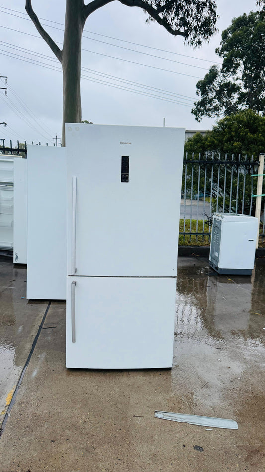 HISENSE 520 LITRES FRIDGE FREEZER