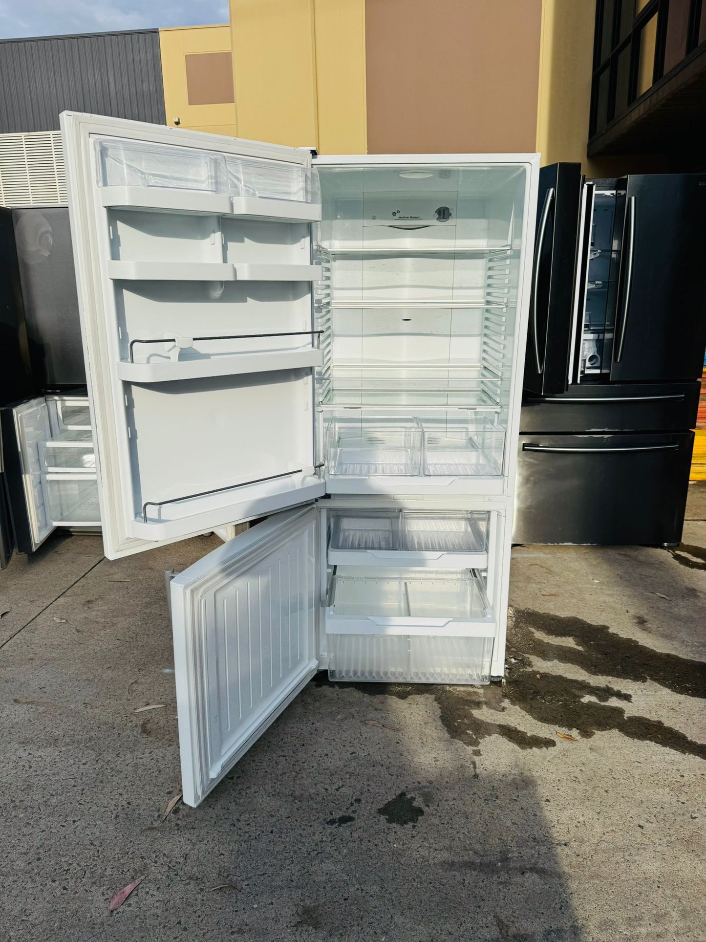FISHER AND PAYKEL 442 LITRES FRIDGE FREEZER