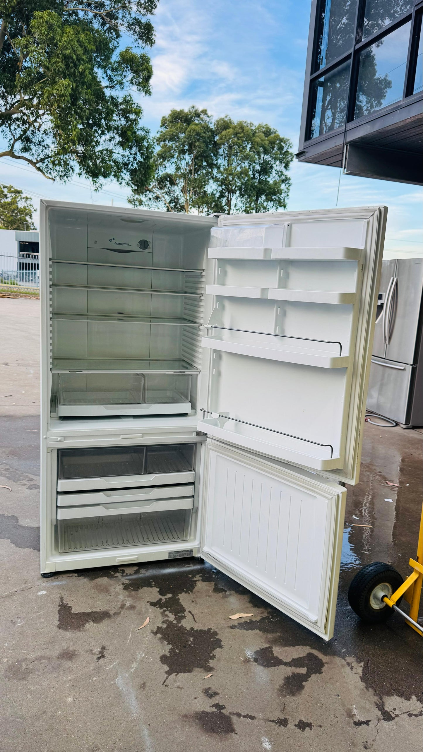 FISHER AND PAYKEL 519 LITRES FRIDGE FREEZER