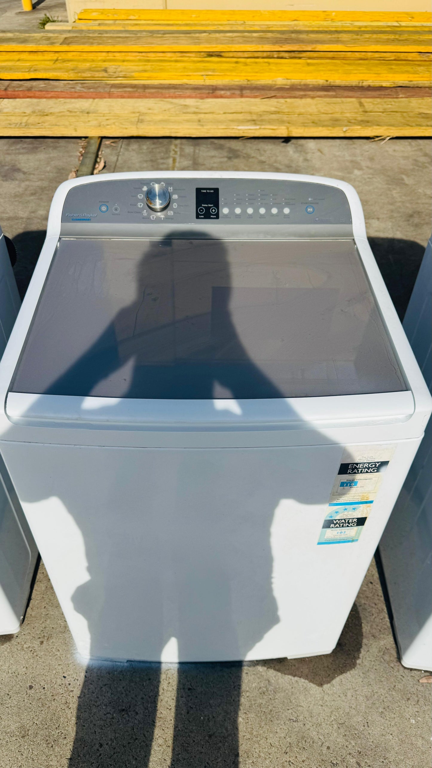 FISHER AND PAYKEL 10KGS TOP LOADER WASHING MACHINE