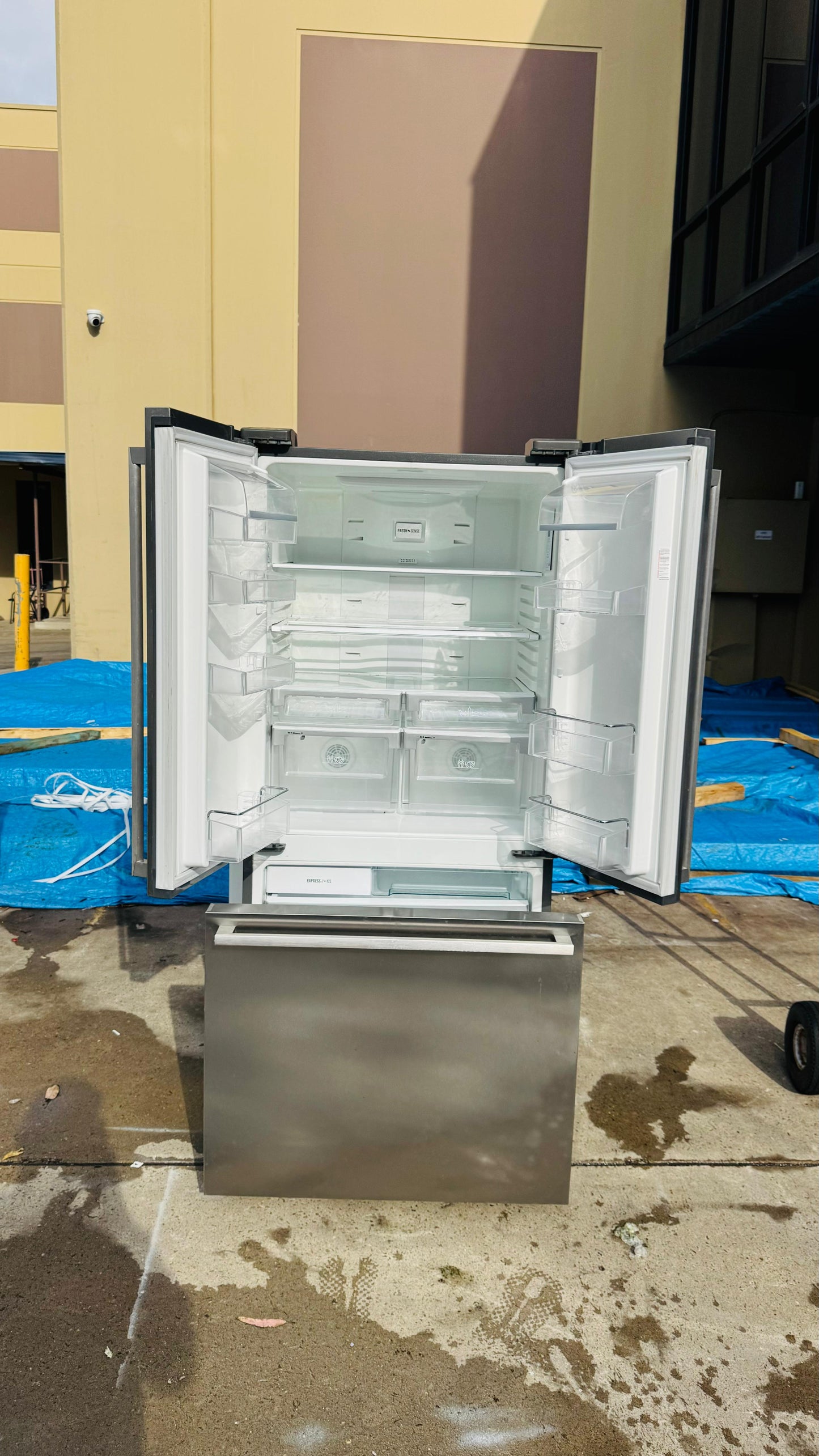 ELECTROLUX FRENCH DOOR 570 LITRES FRIDGE FREEZER