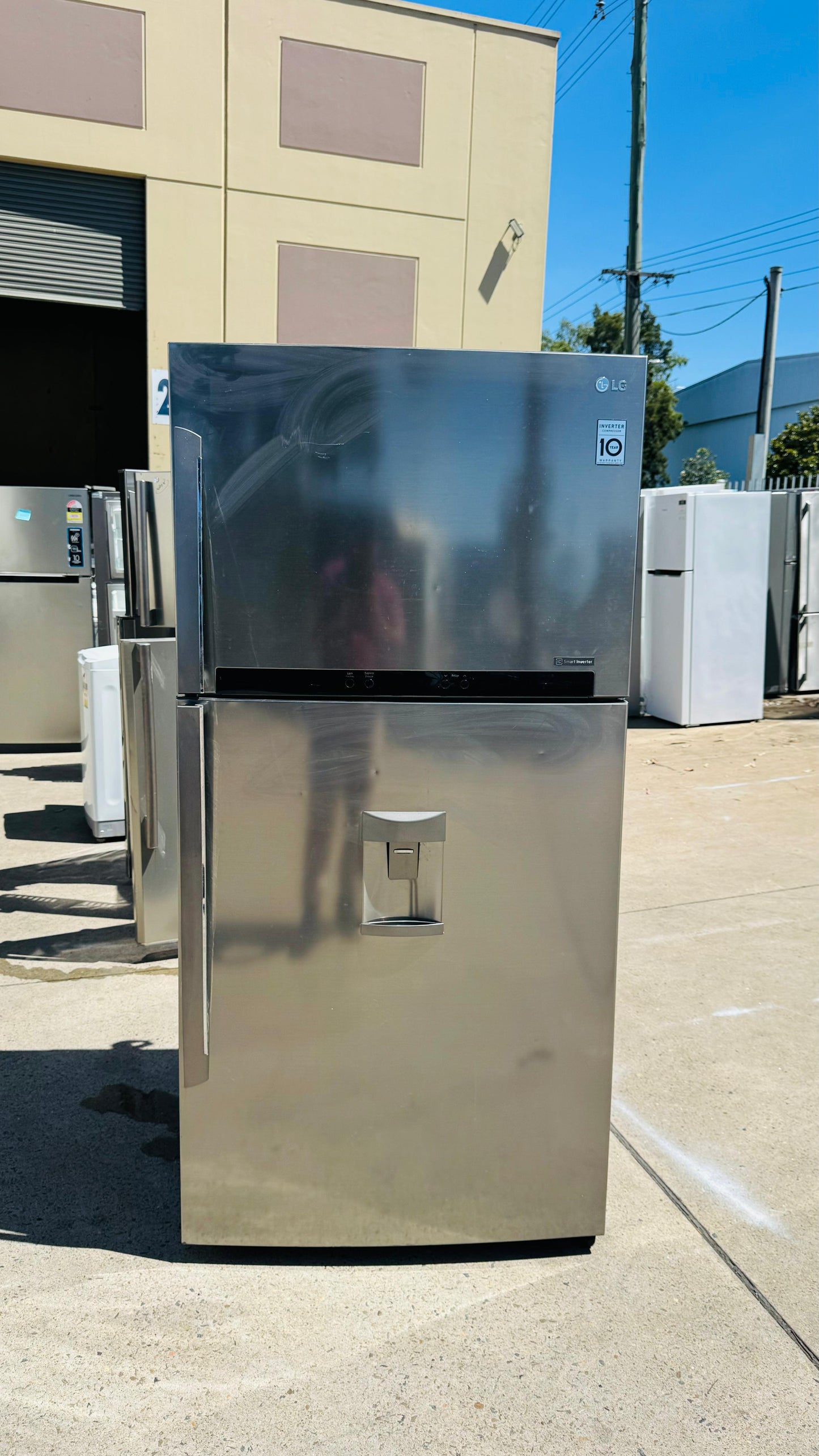 LG 600 LITRES FRIDGE FREEZER