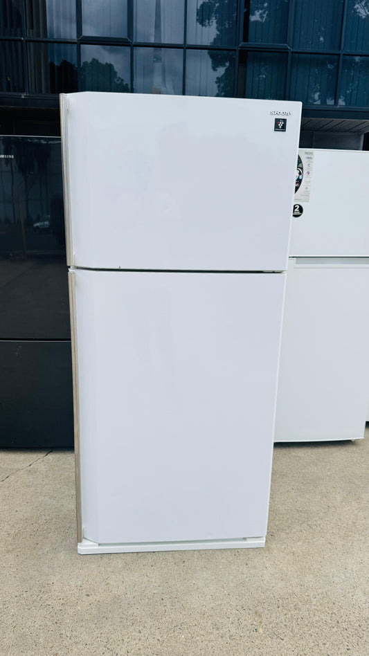 SHARP 585 LITRES FRIDGE FREEZER