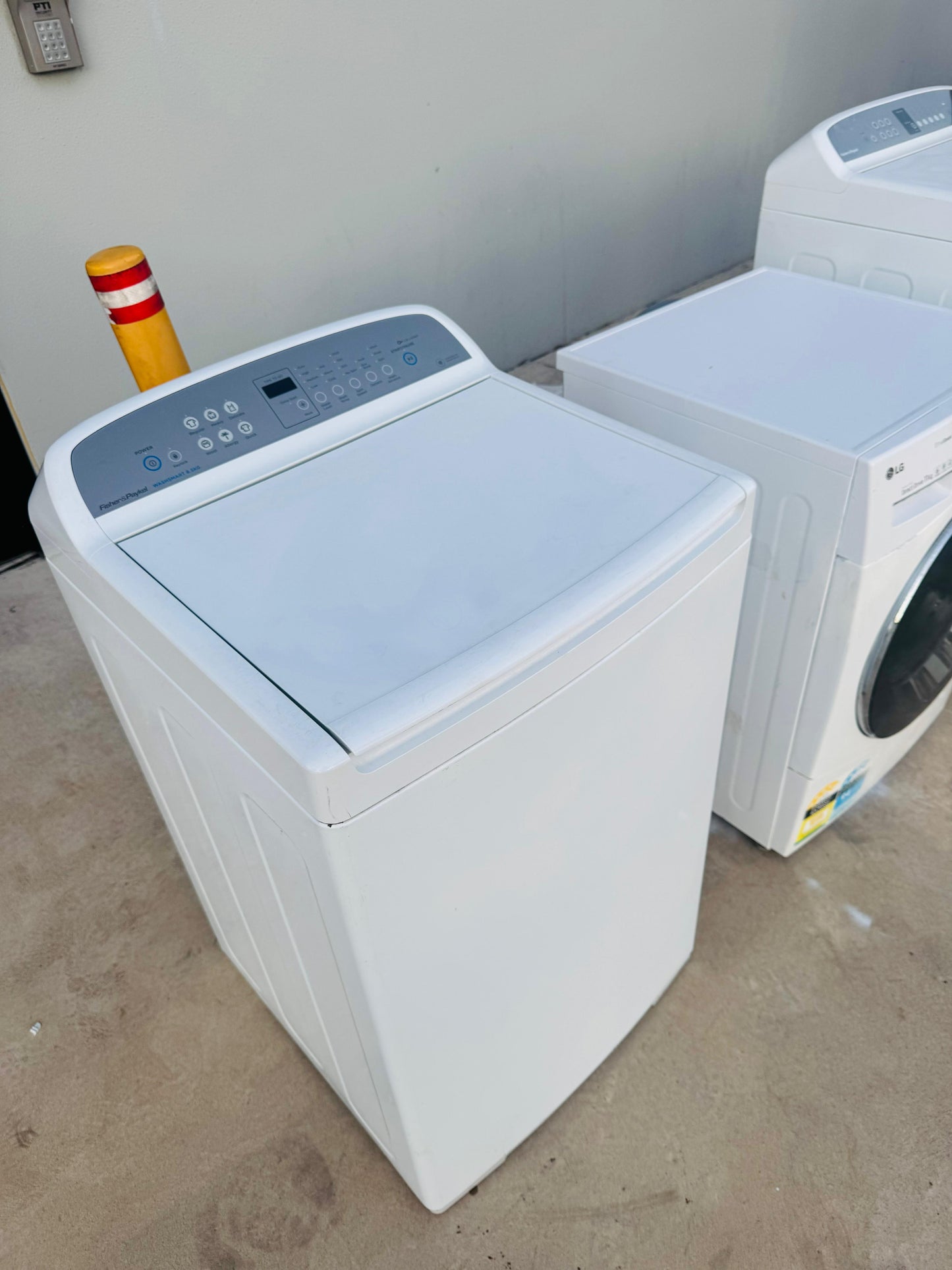 FISHER AND PAYKEL 8.5 KGS TOP LOADER WASHING MACHINE