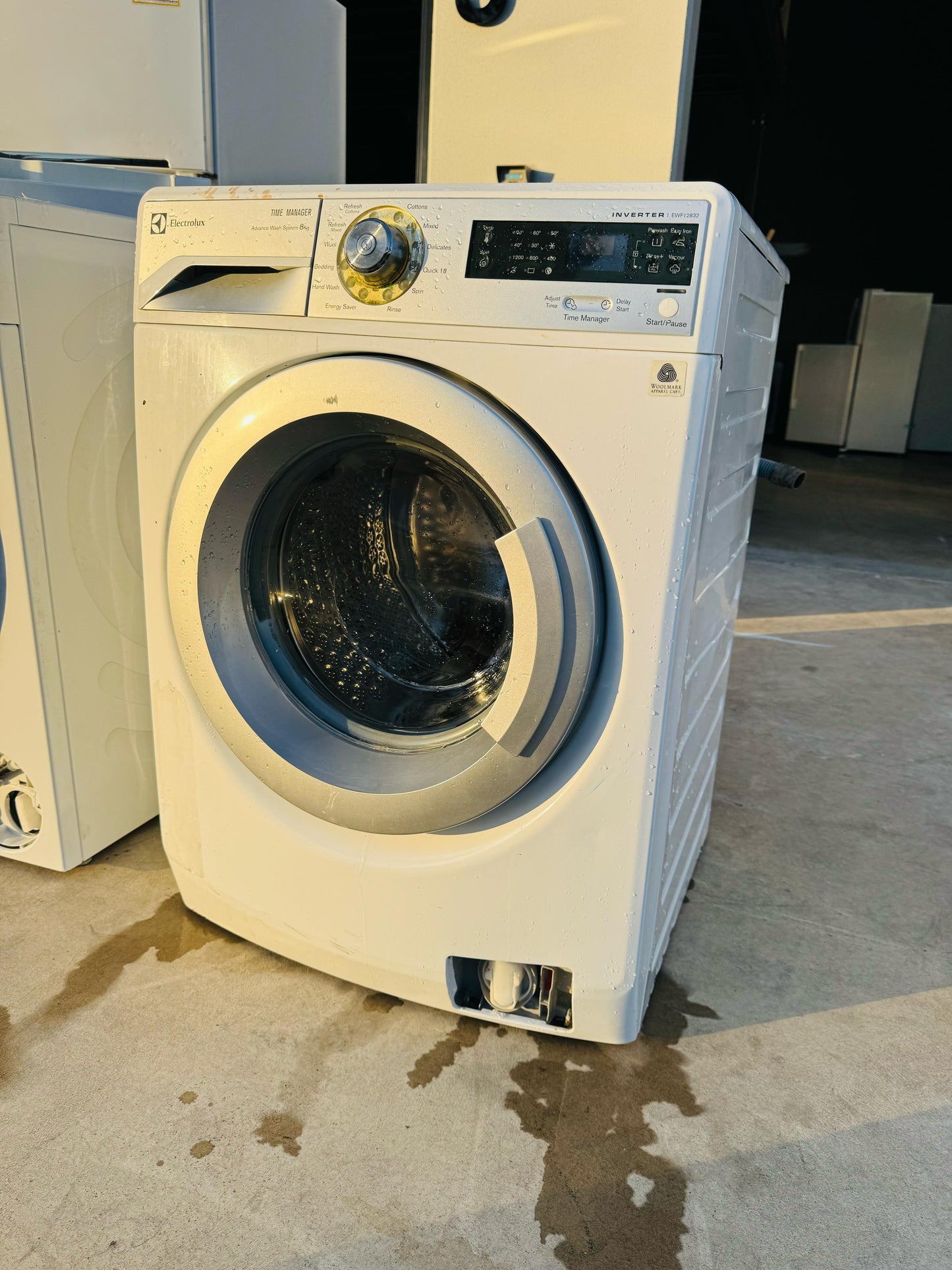 **ELECTROLUX 8KGS FRONT LOADER WASHING MACHINE** FREE DELIVERY
