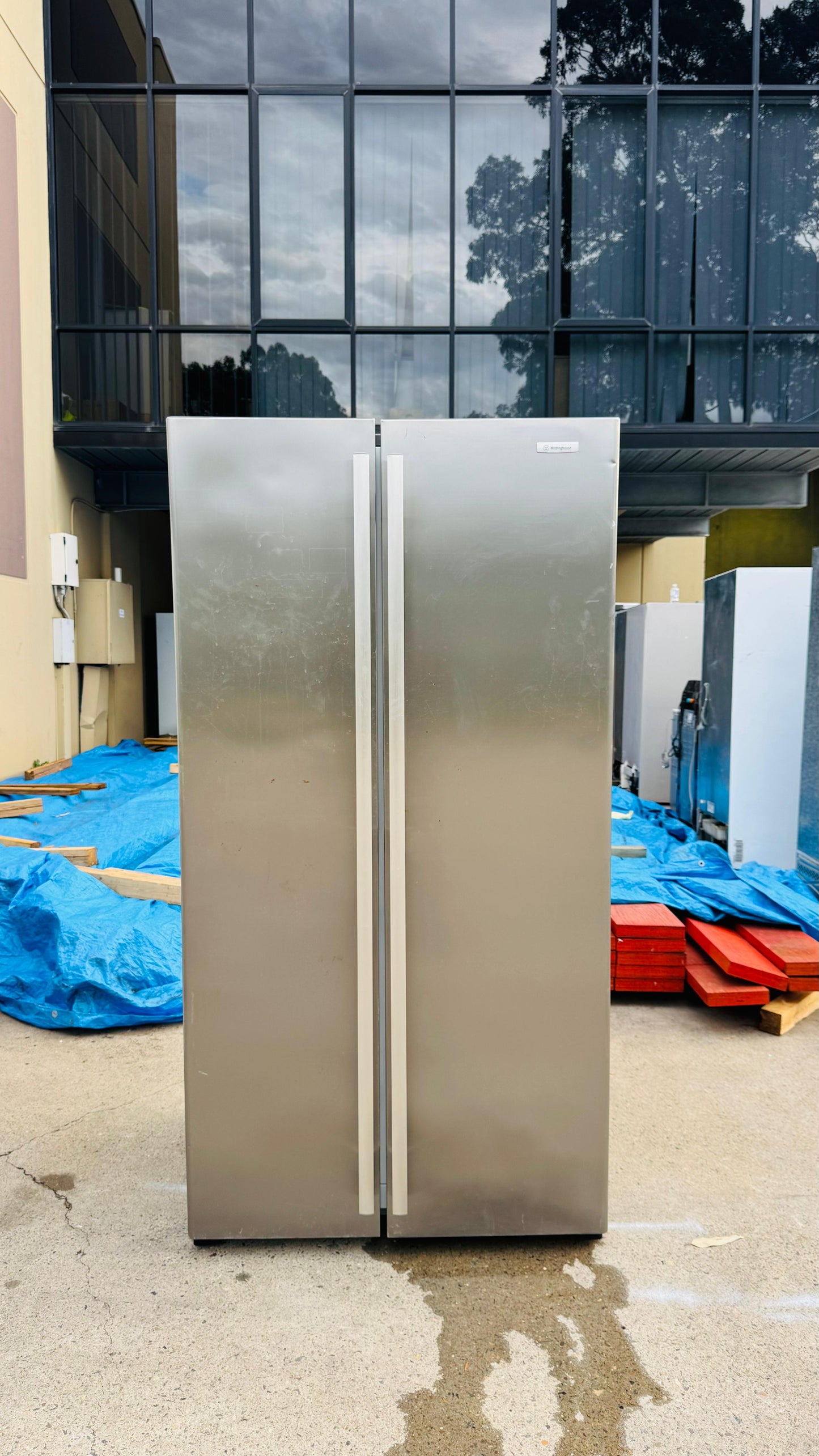 WESTINGHOUSE SIDE BY SIDE 606 LITRES FRIDGE FREEZER