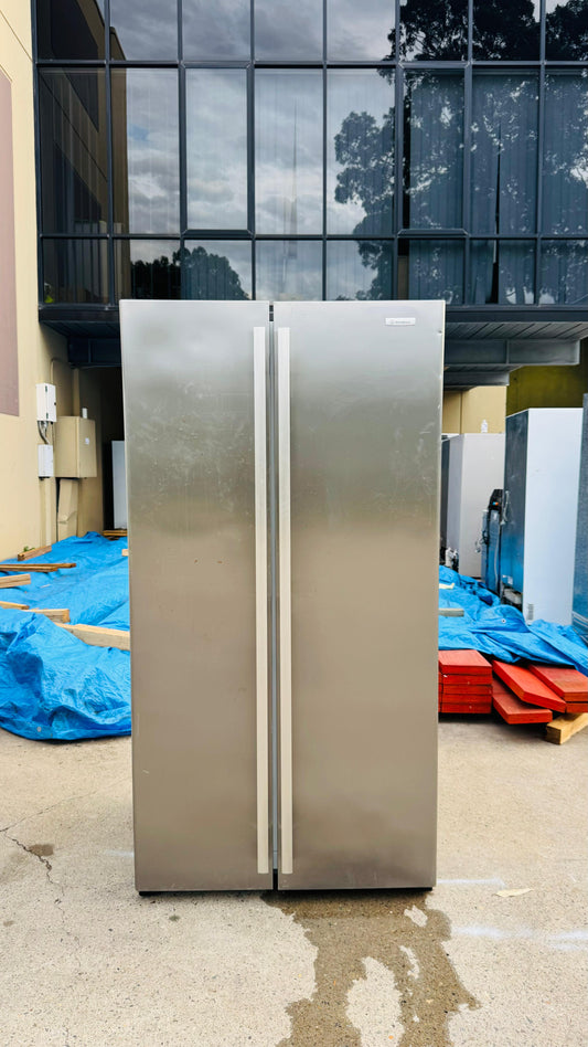 WESTINGHOUSE SIDE BY SIDE 606 LITRES FRIDGE FREEZER