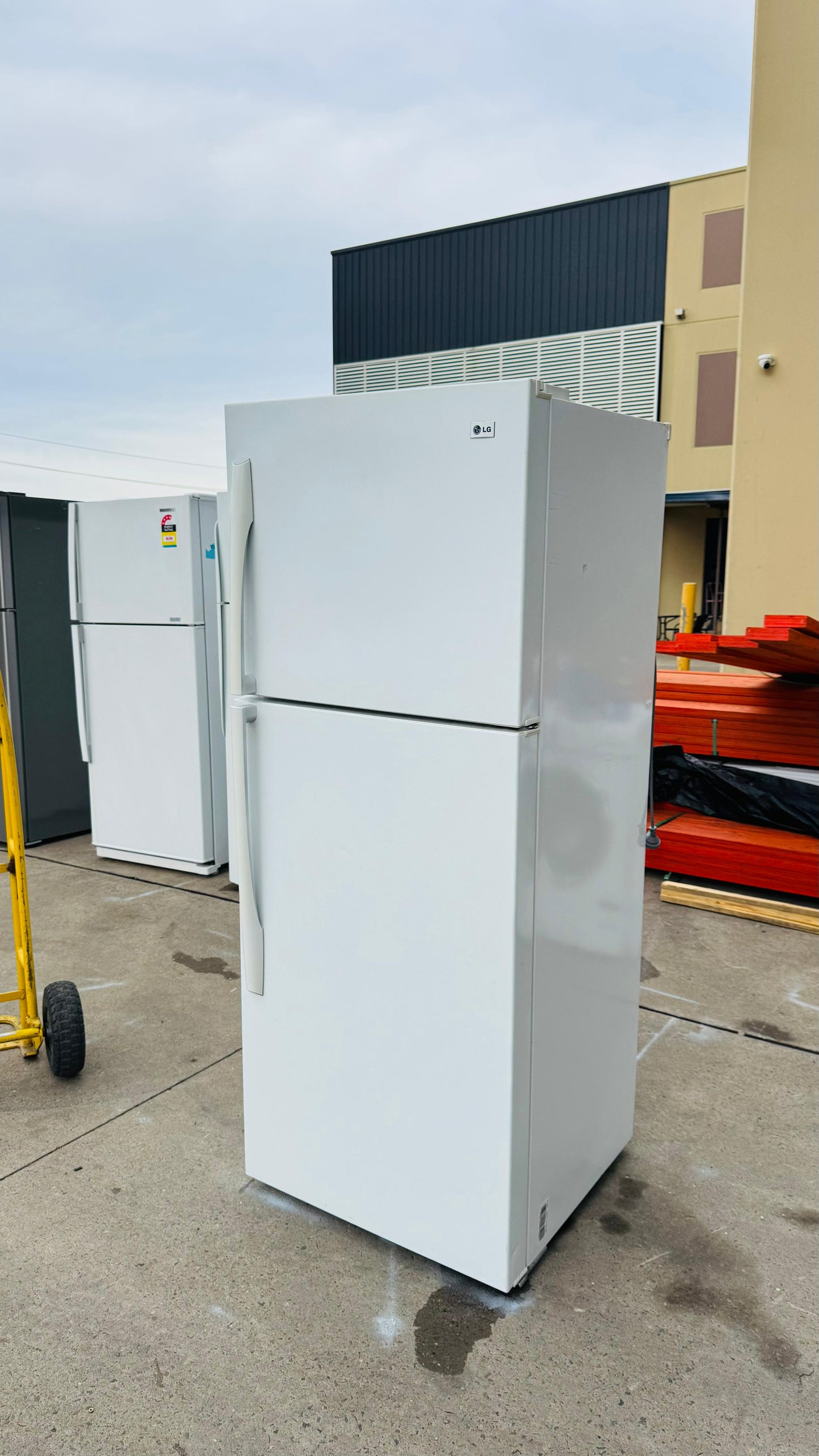 LG 422 LITRES FRIDGE FREEZER