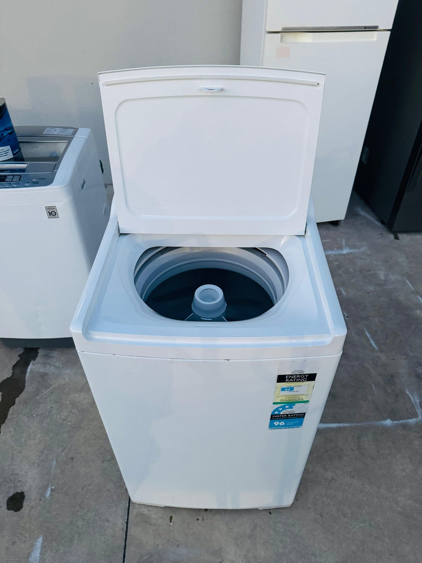 FISHER & PAYKEL 8.5 KGS TOP LOADER WASHING MACHINE