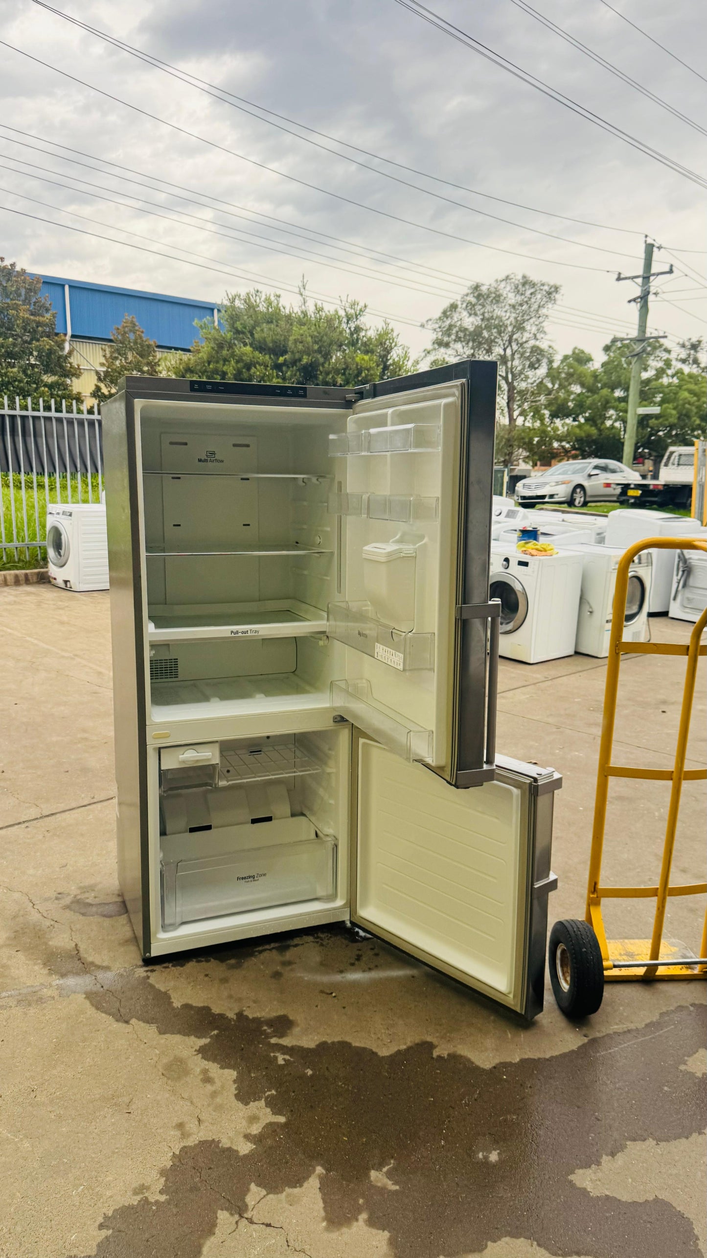 LG 450 LITRES FRIDGE FREEZER