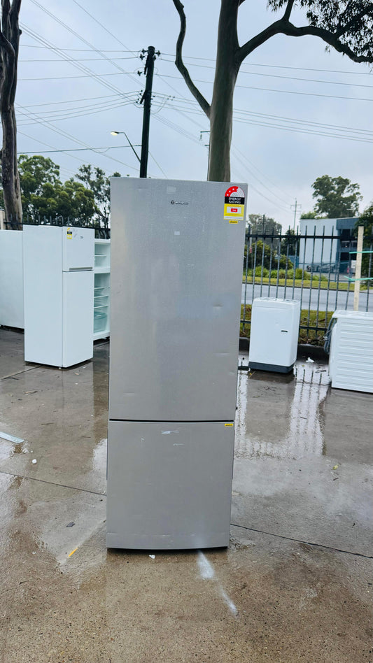 WESTINGHOUSE 370 LITRES FRIDGE FREEZER