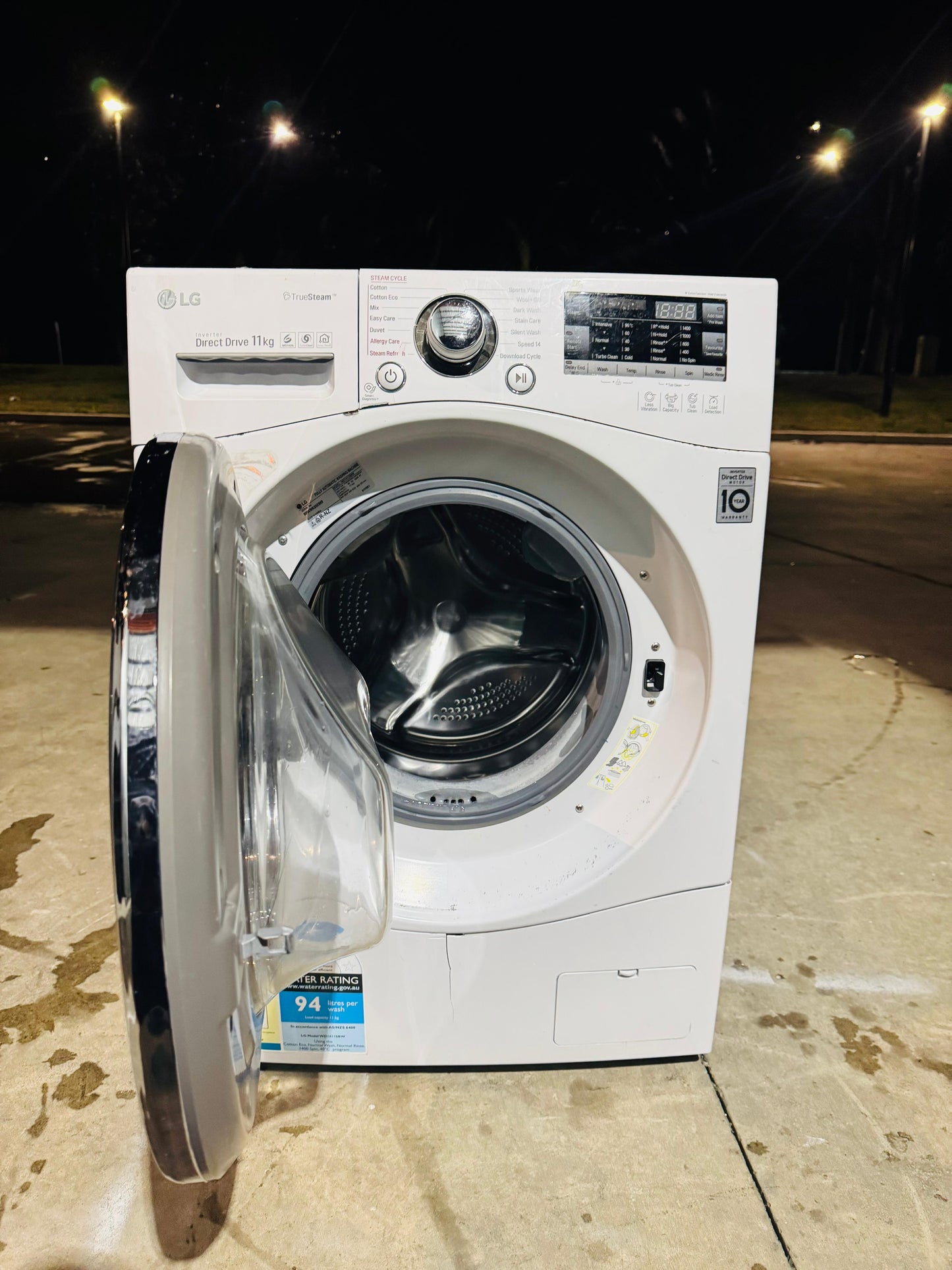 LG 11 KGS FRONT LOADER WASHING MACHINE