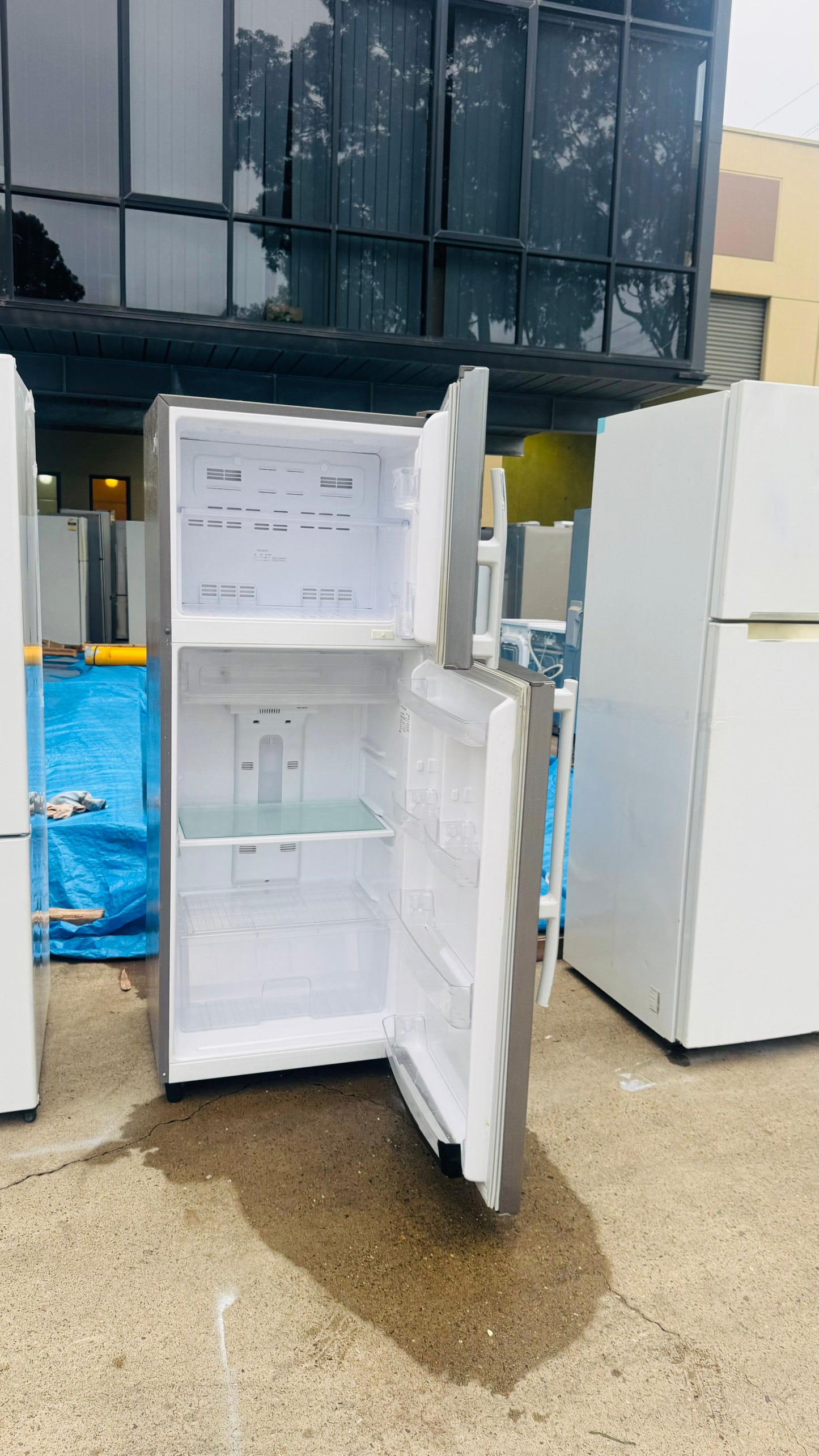 DAEWOO 360 LITRES FRIDGE FREEZER