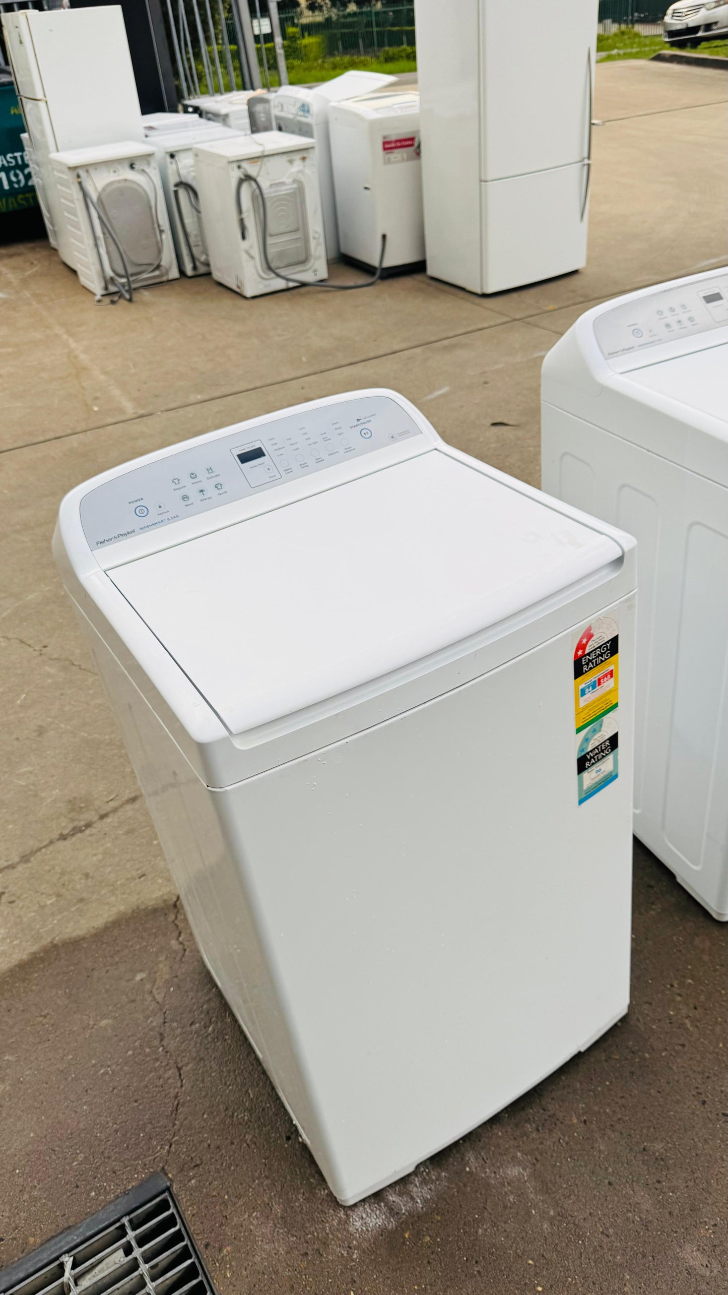 FISHER AND PAYKEL 8.5KGS TOP LOADER WASHING MACHINE