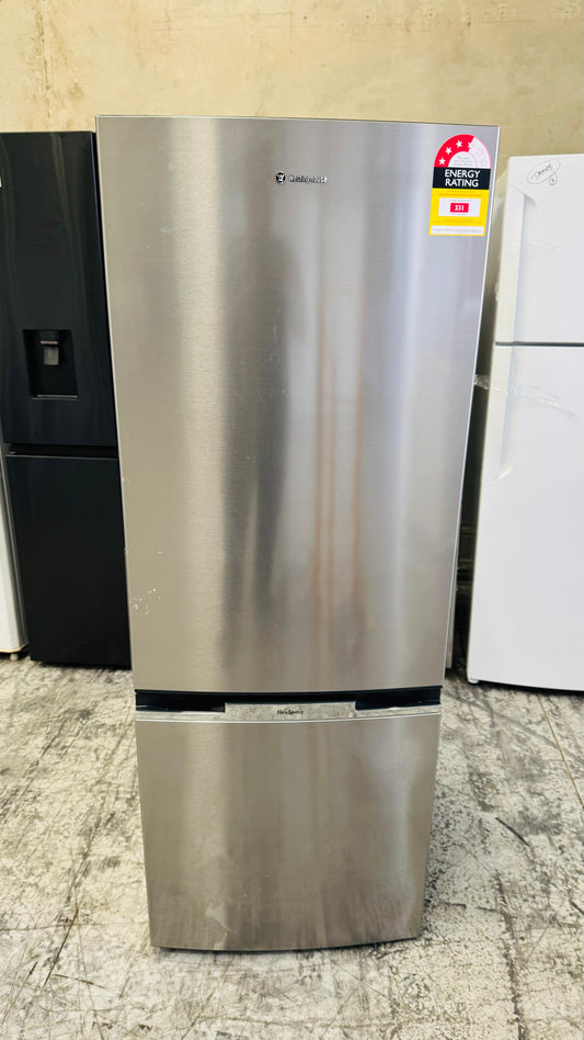 WESTINGHOUSE 340 LITRES FRIDGE FREEZER