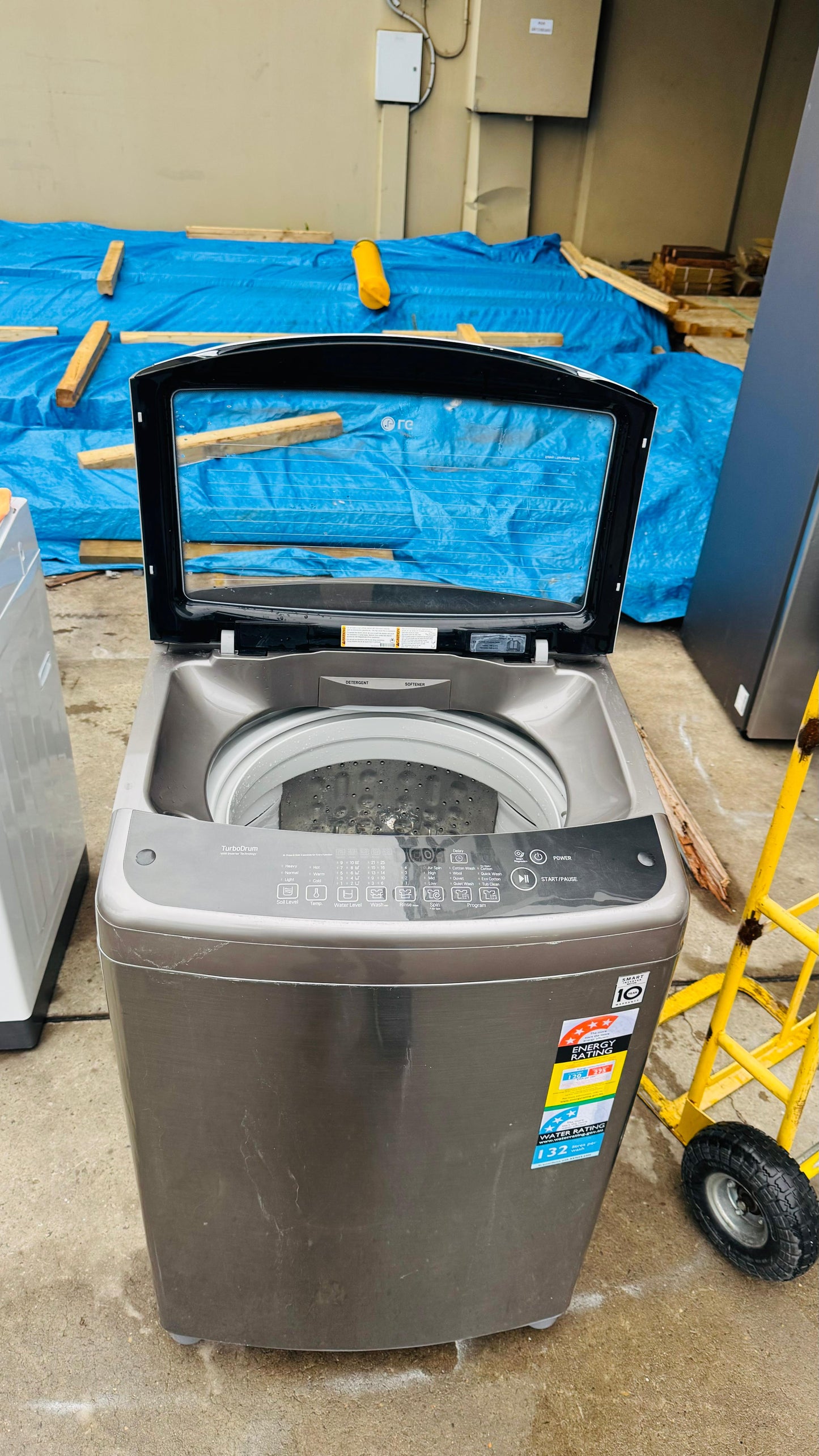 LG 9KGS TOP LOADER WASHING MACHINE