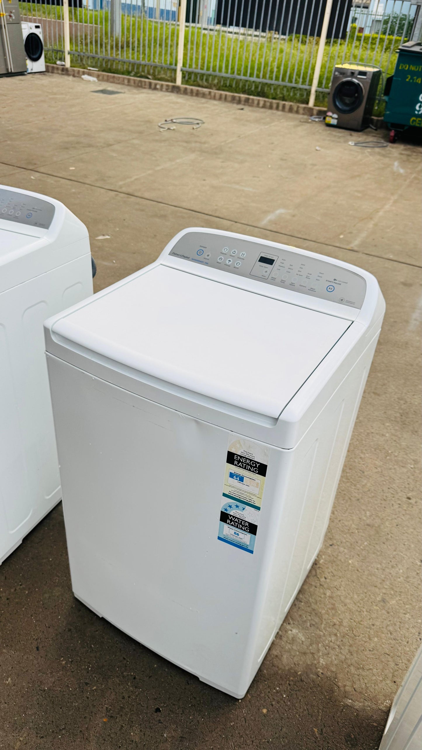 FISHER AND PAYKEL 7KGS TOP LOADER WASHING MACHINE