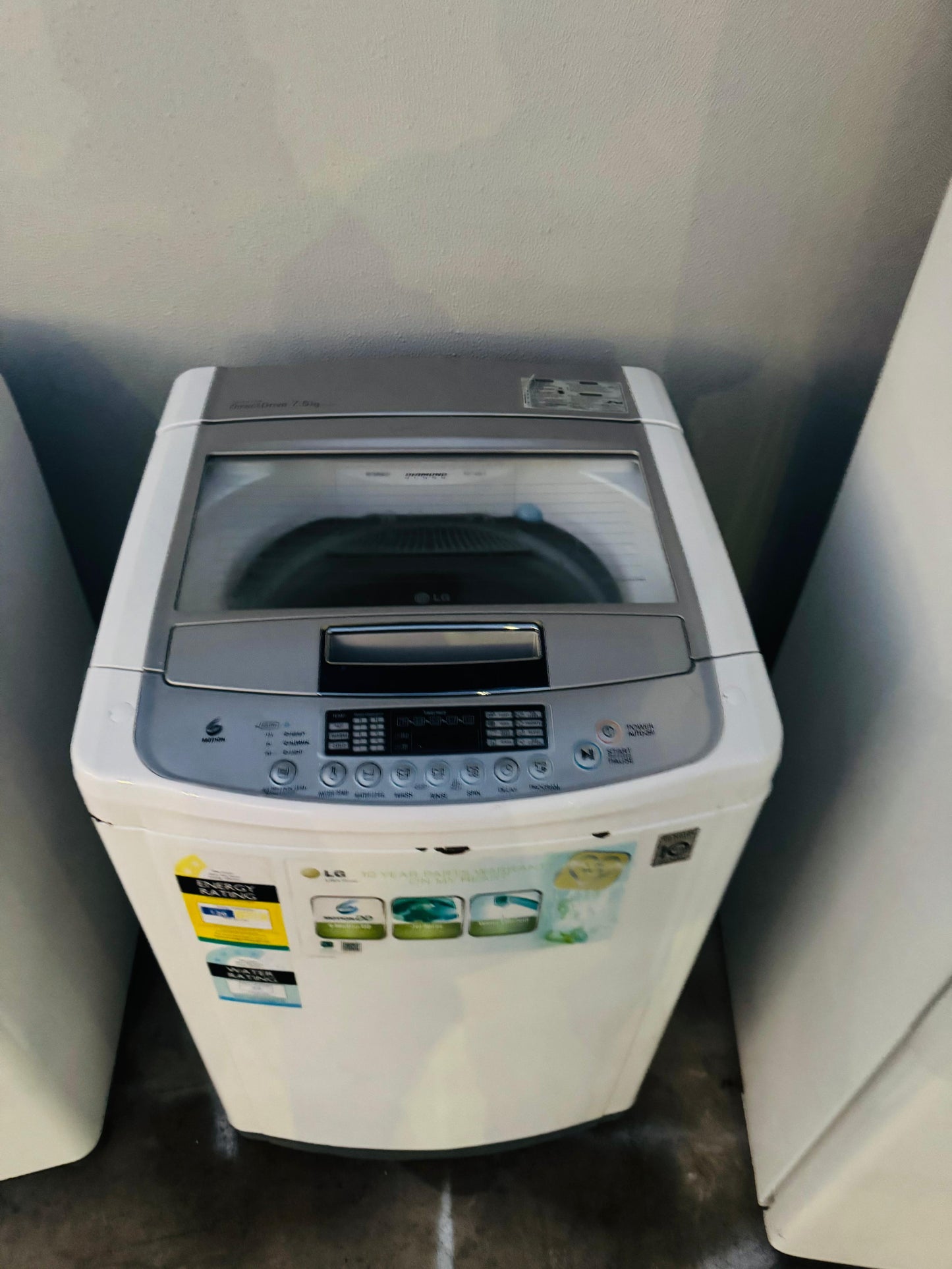 LG 7.5 KGS TOP LOADER WASHING MACHINE