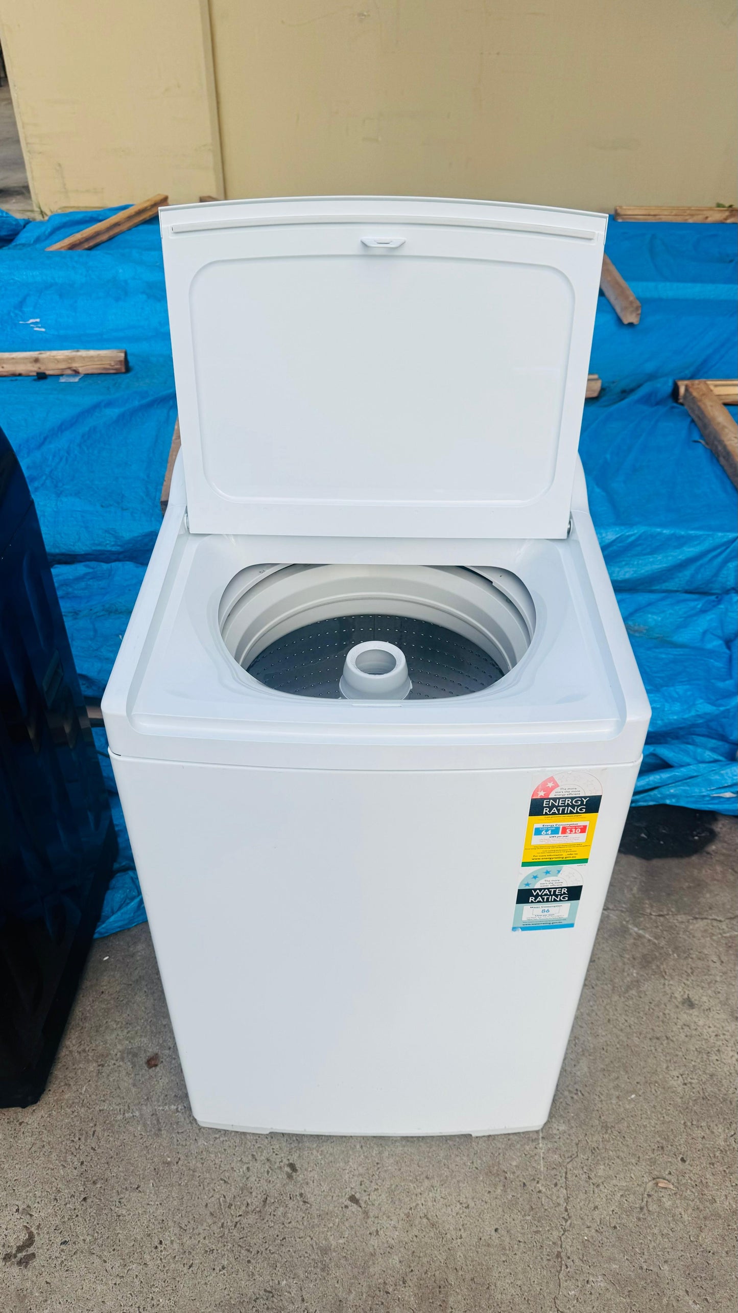 FISHER AND PAYKEL 7KGS TOP LOADER WASHING MACHINE