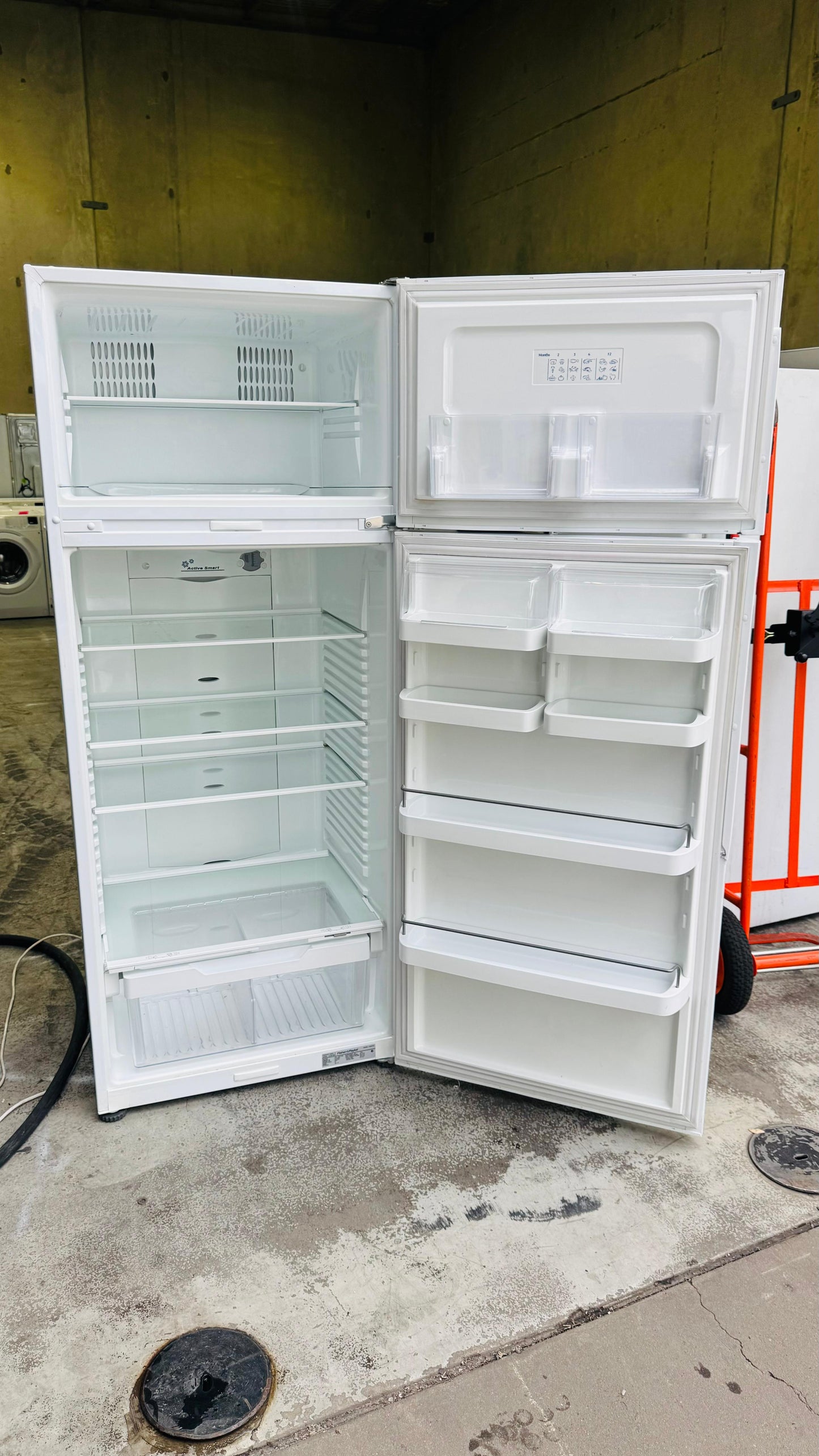 FISHER AND PAYKEL 447 LITRES FRIDGE FREEZER