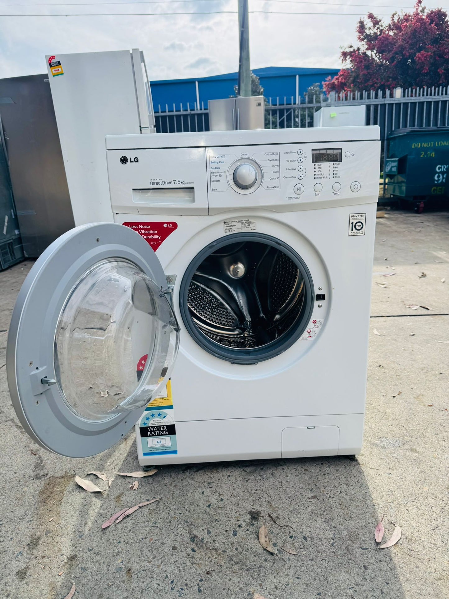 LG 7.5 KGS FRONT LOADER WASHING MACHINE