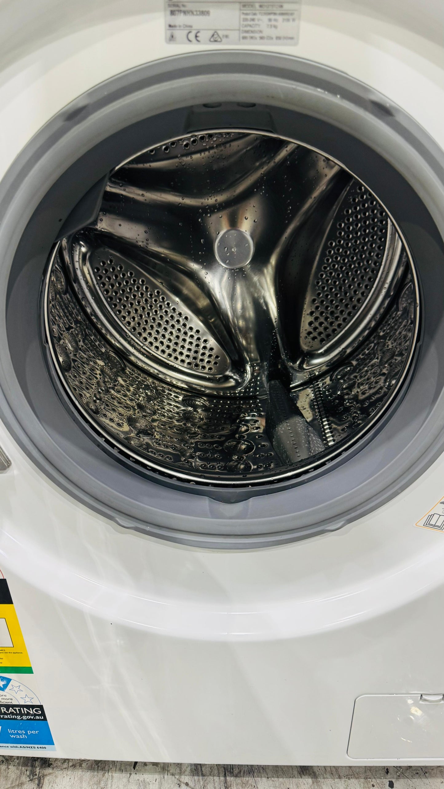 LG 7.5KGS FRONT LOADER WASHING MACHINE