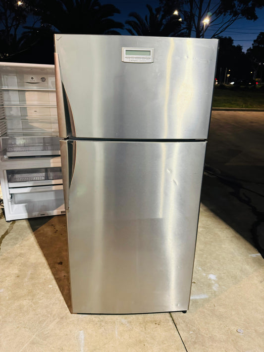 WESTING HOUSE 520 LITRES FRIDGE FREEZER