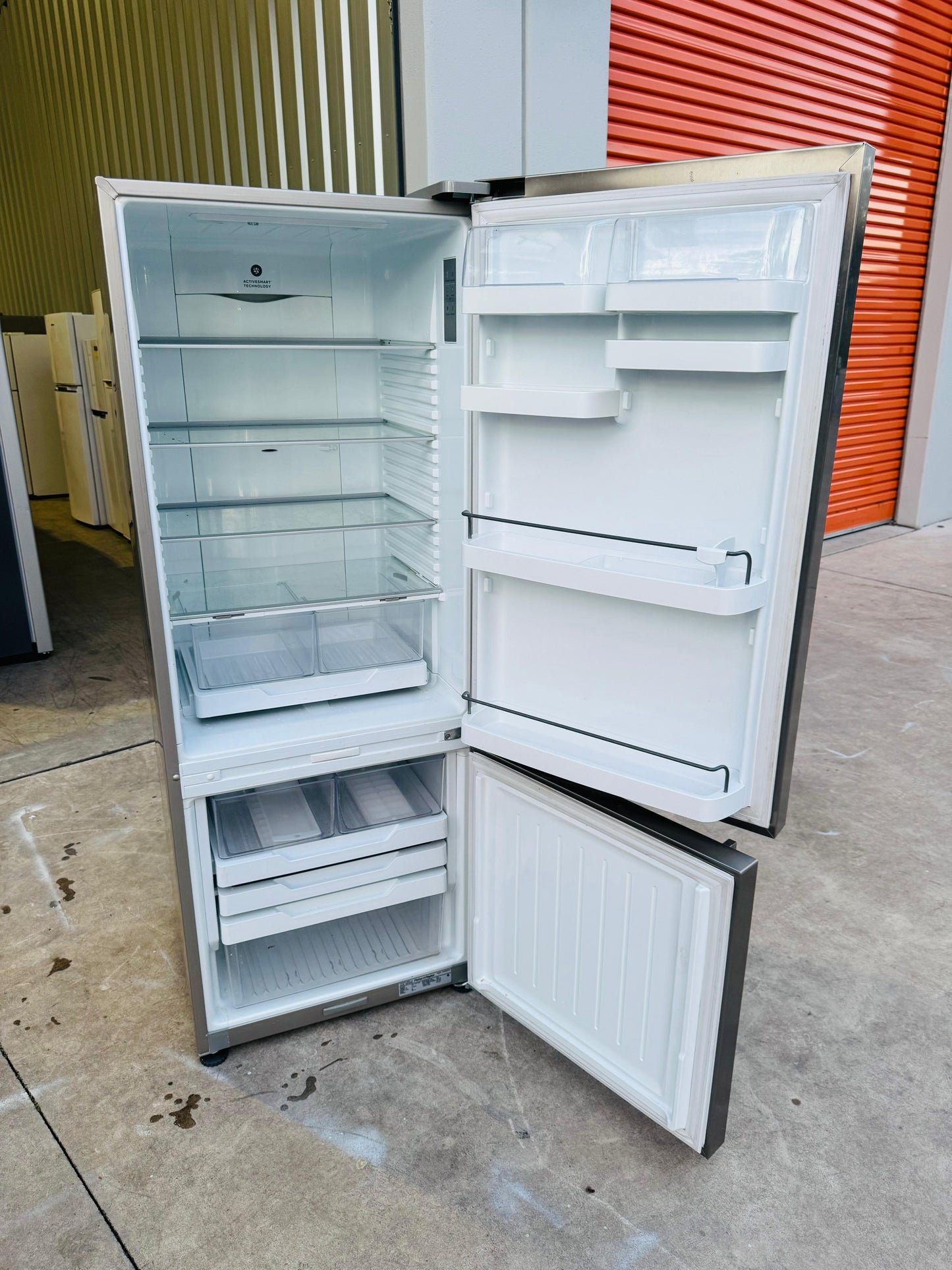 FISHER AND PAYKEL 403 LITRES FRIDGE FREEZER