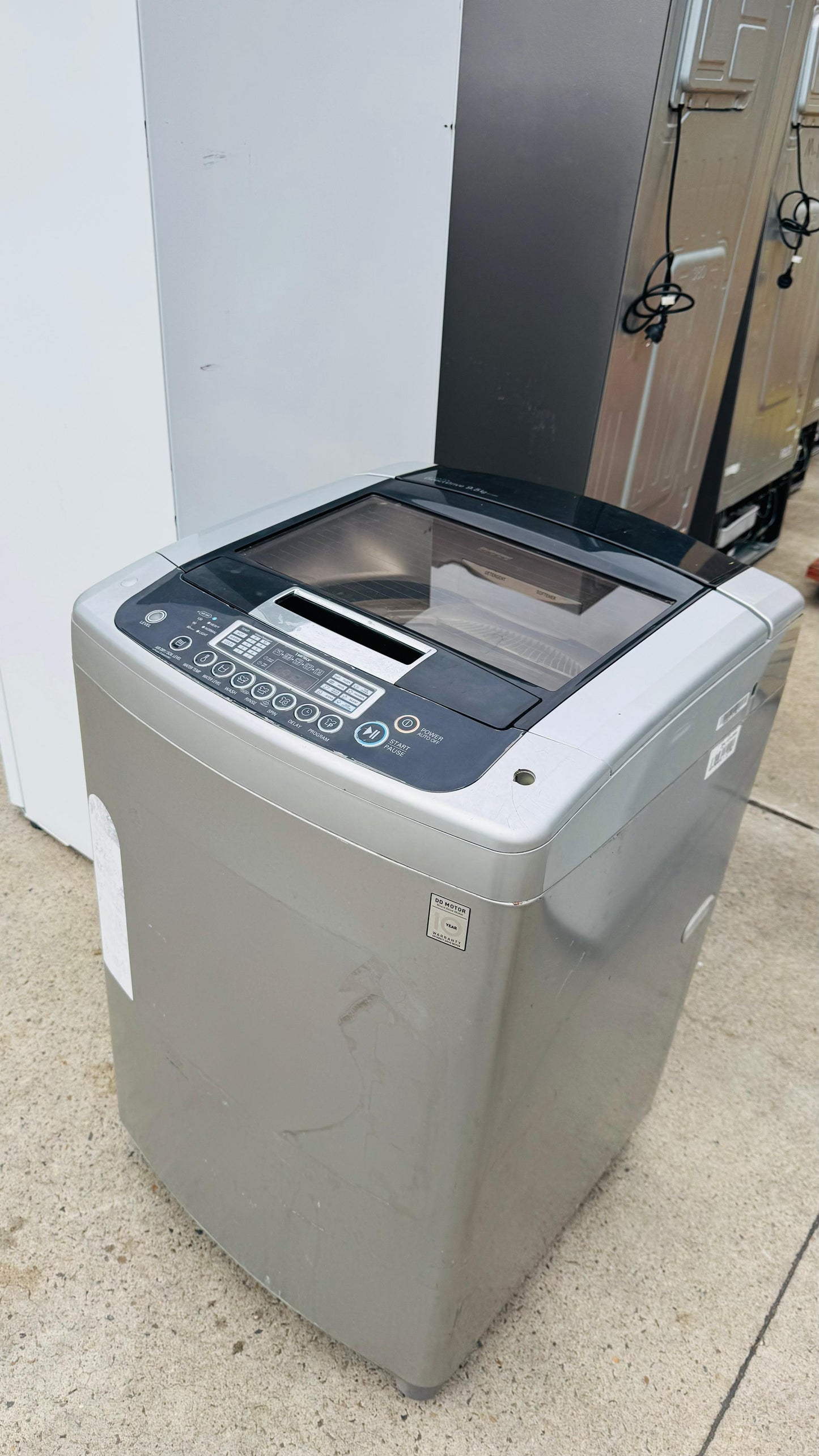 LG 9.5KGS TOP LOADER WASHING MACHINE