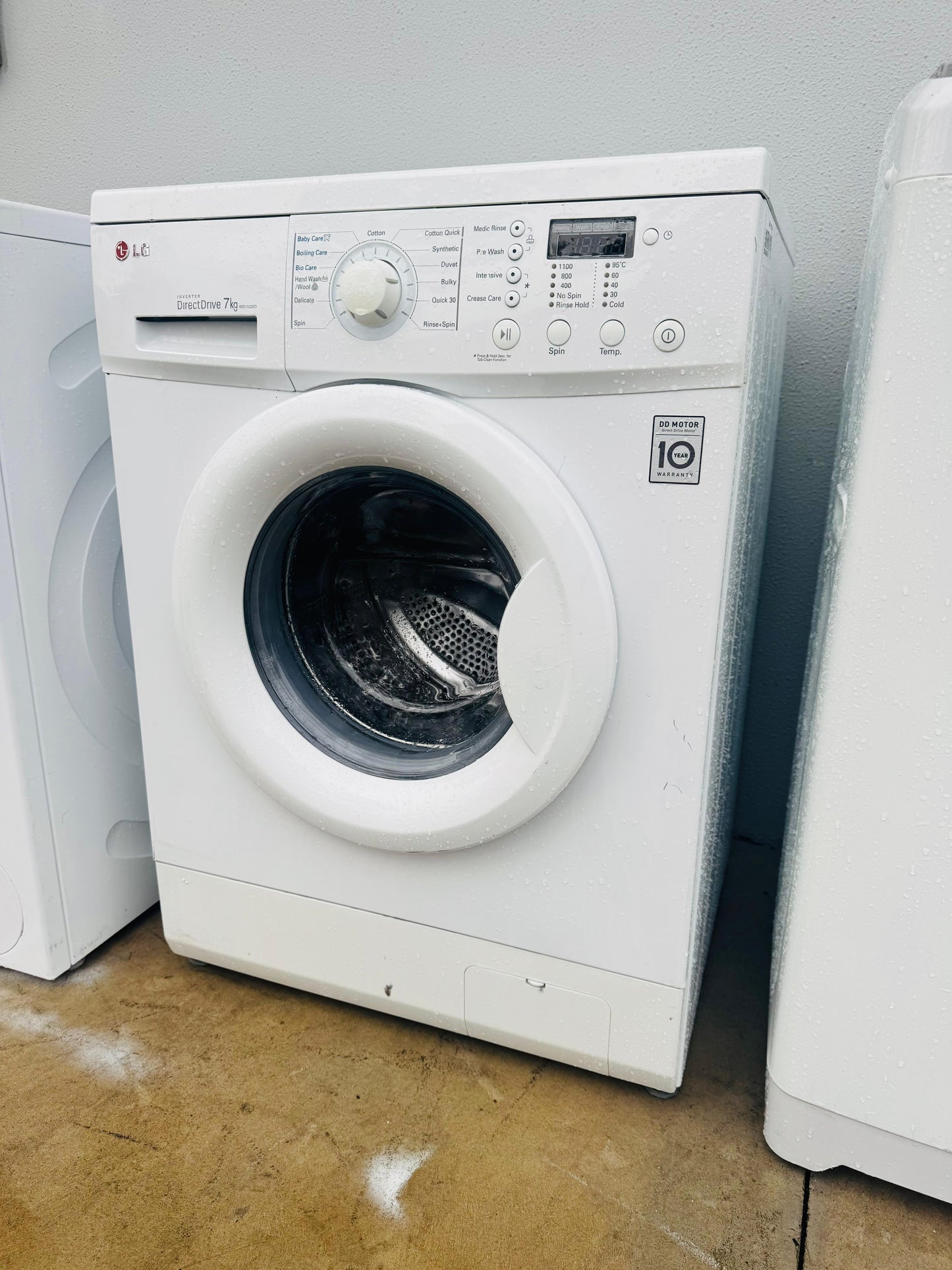 LG 7KGS FRONT LOADER WASHING MACHINE