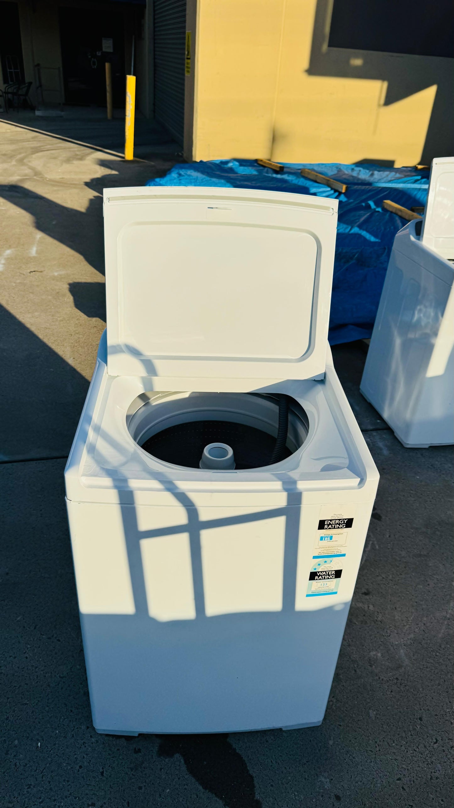 FISHER AND PAYKEL 10KGS TOP LOADER WASHING MACHINE