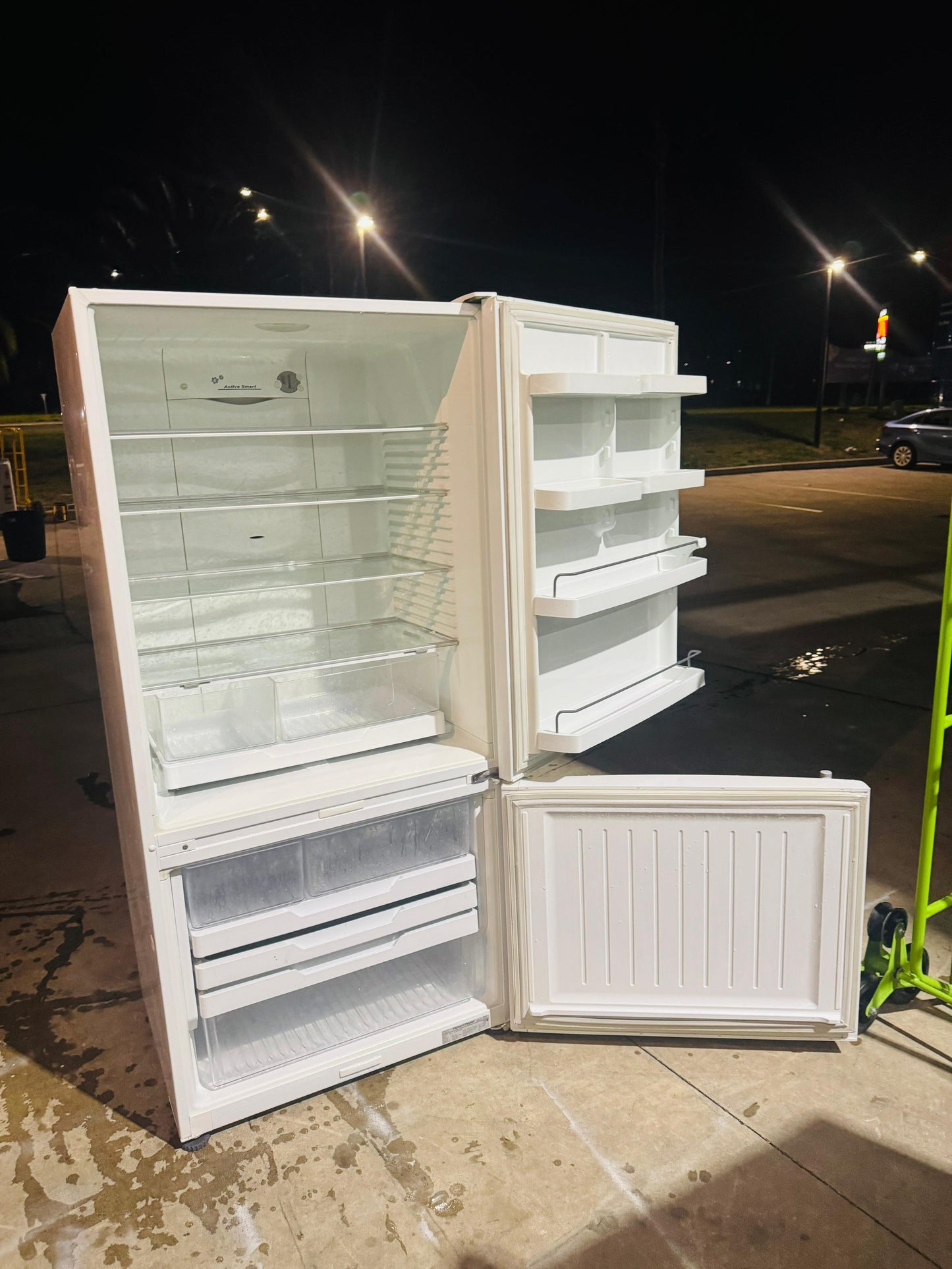 FISHER AND PAYKEL 519 LITRES FRIDGE FREEZER