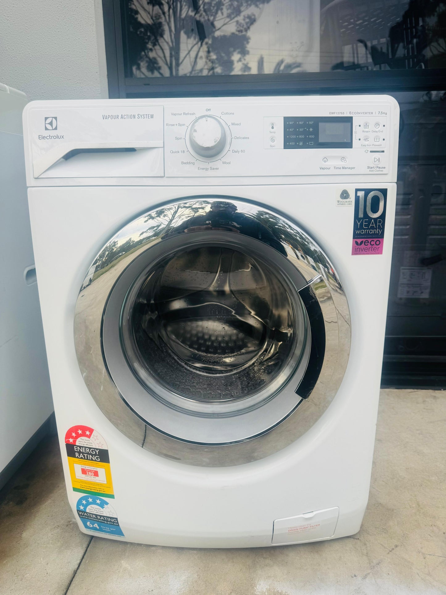 ELECTROLUX 7.5 KGS FRONT LOADER WASHING MACHINE