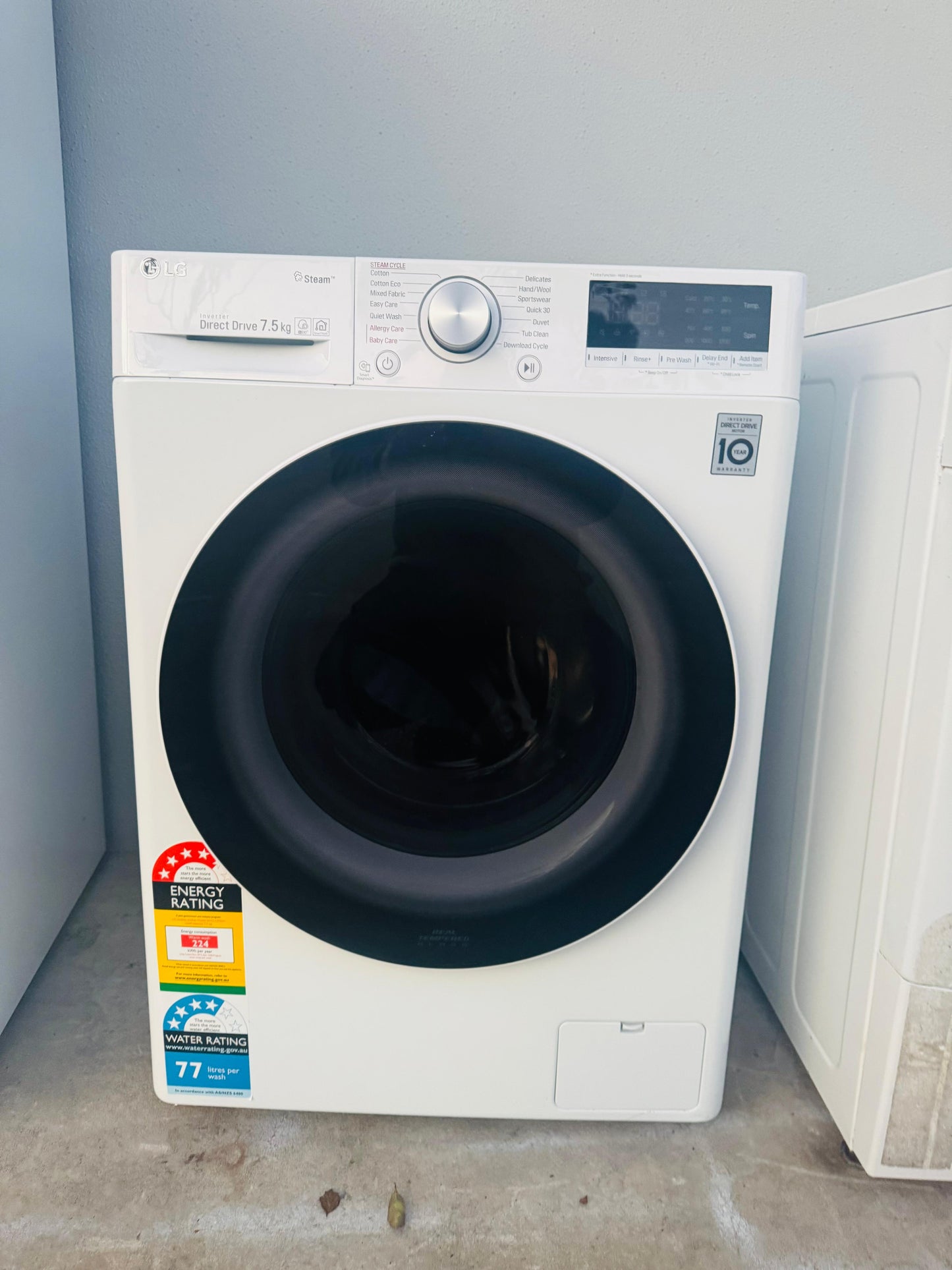LG 7.5 KGS FRONT LOADER WASHING MACHINE