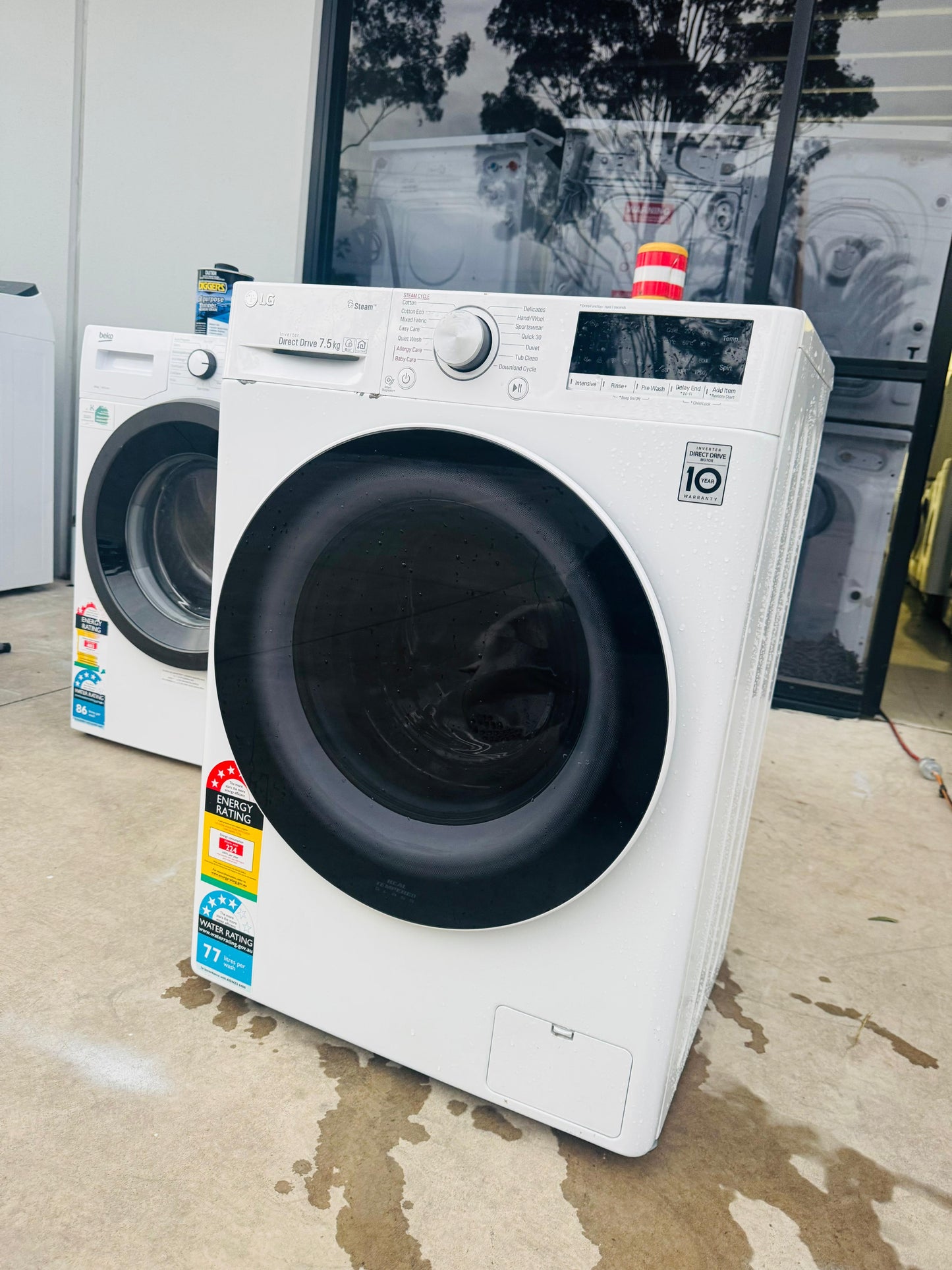 LG 7.5 KGS FRONT LOADER WASHING MACHINE
