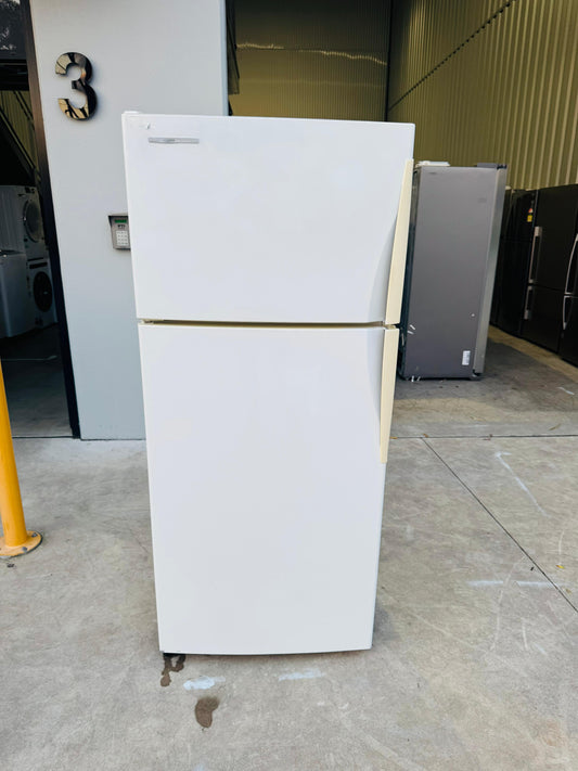 WESTINGHOUSE 416 LITRES FRIDGE FREEZER