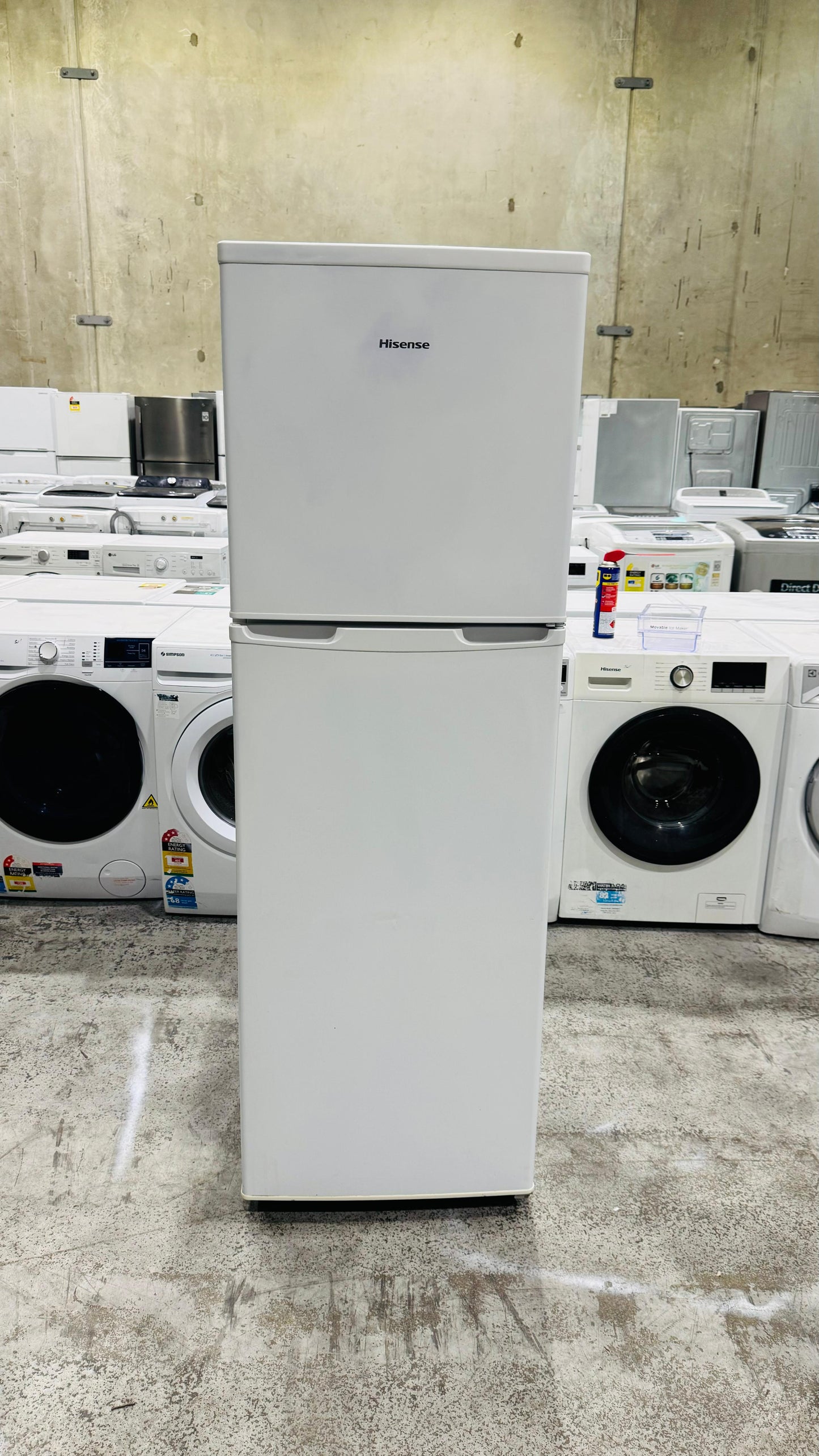 HISENSE 269 LITRES FRIDGE FREEZER