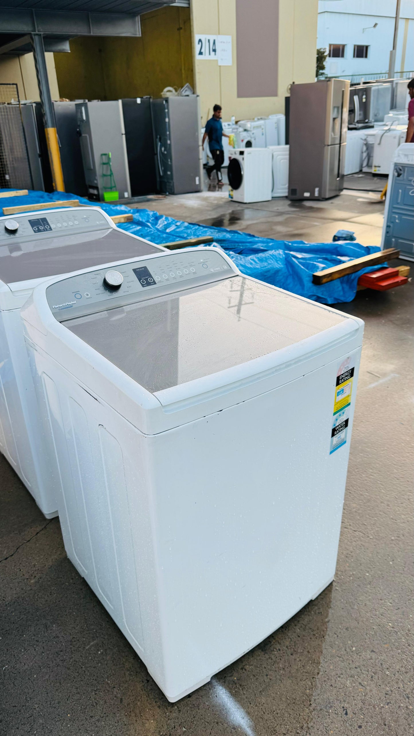 FISHER AND PAYKEL 10KGS TOP LOADER WASHING MACHINE