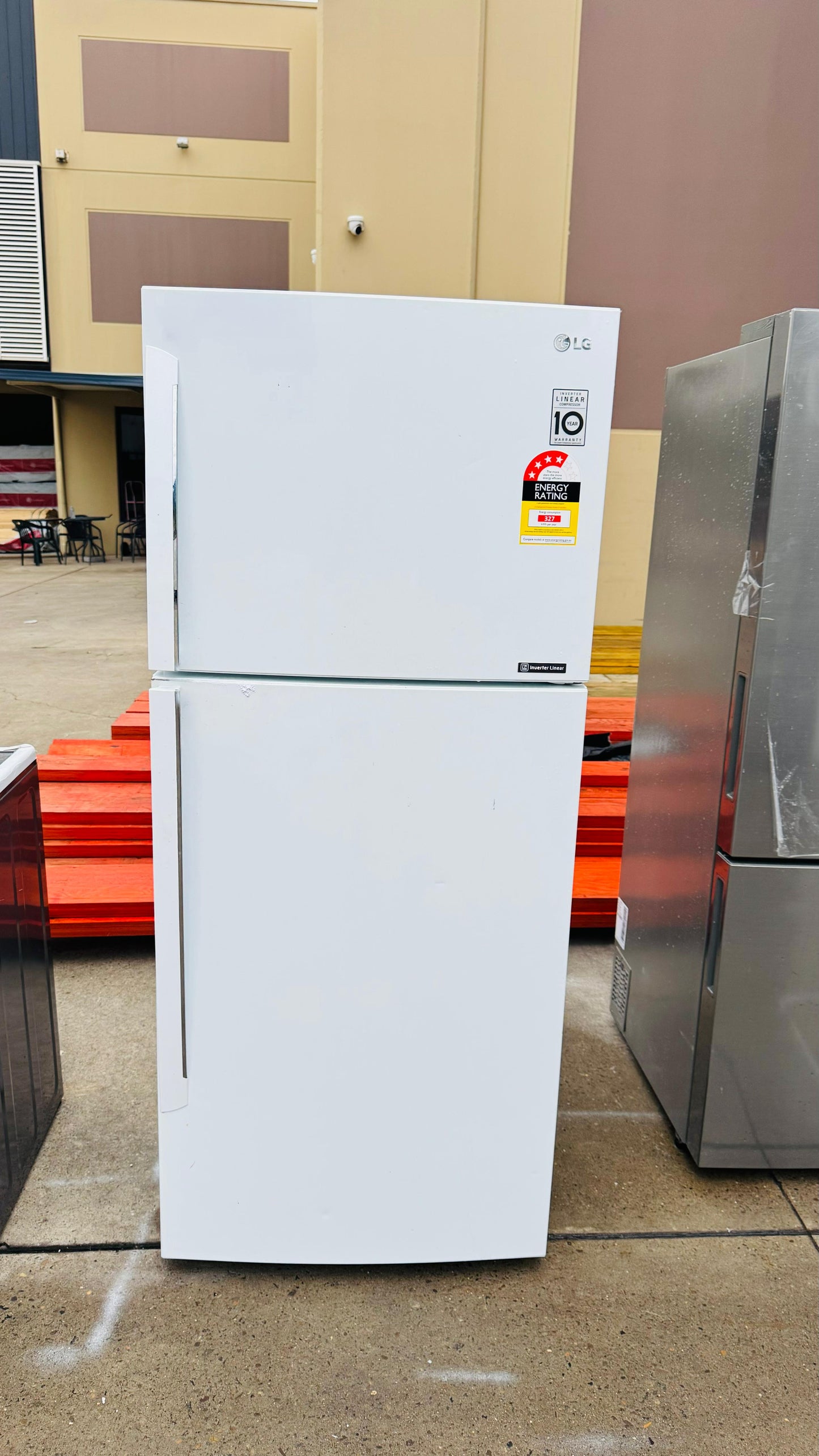 LG 441 LITRES FRIDGE FREEZER