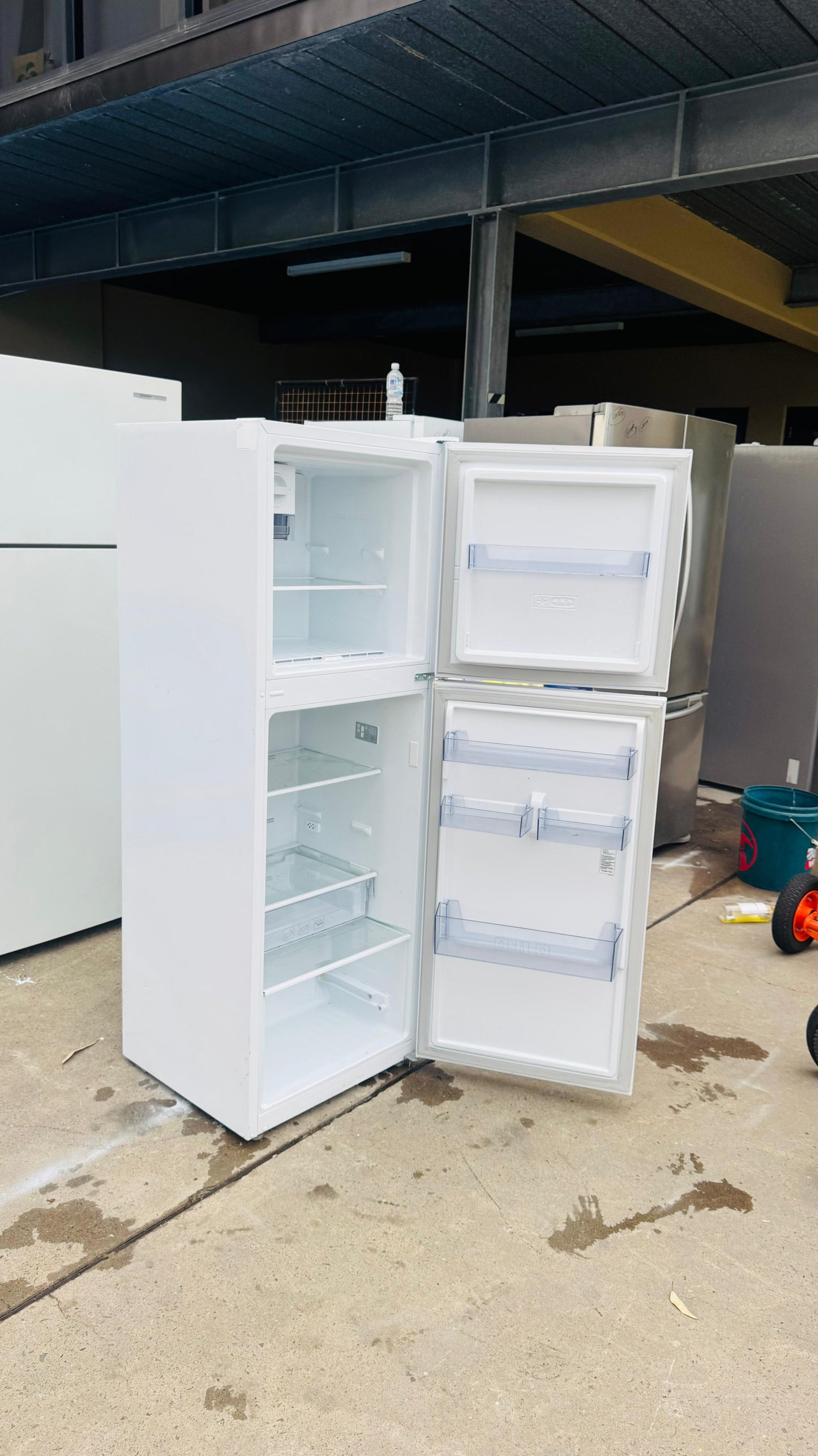 BEKO 245 LITRES FRIDGE FREEZER