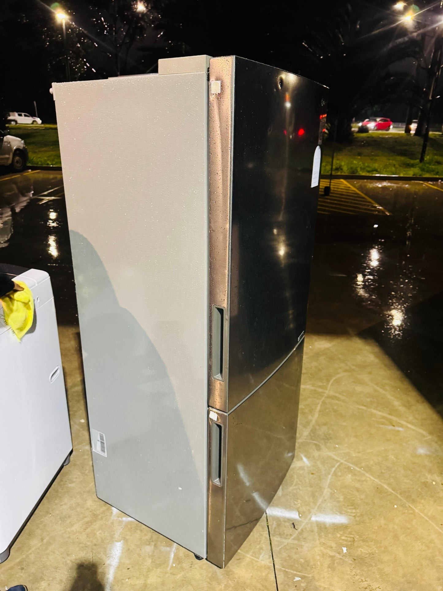 LG 450 LITRES FRIDGE FREEZER